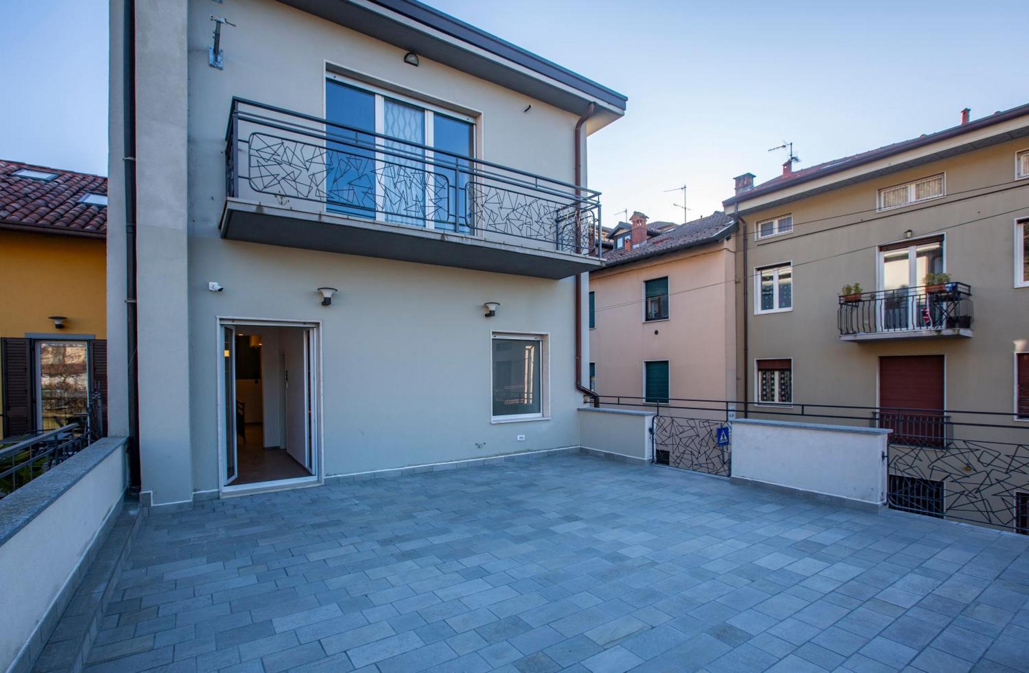La Di Piazza Motta Bed & Breakfast Albese Con Cassano