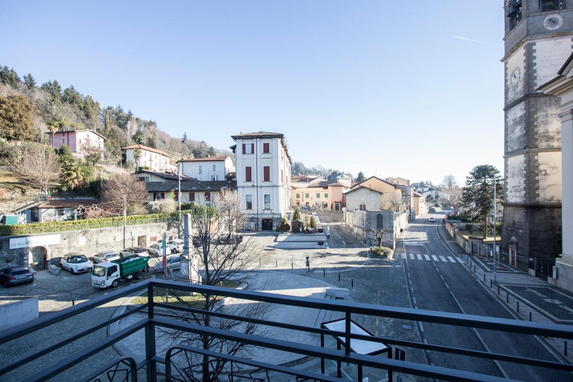 La Di Piazza Motta Bed & Breakfast