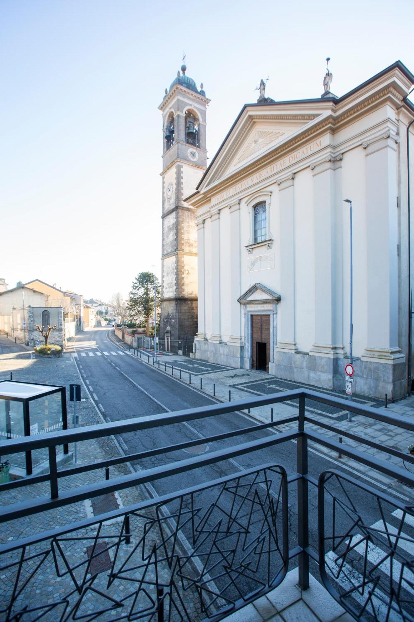 La Di Piazza Motta Bed & Breakfast Albese Con Cassano