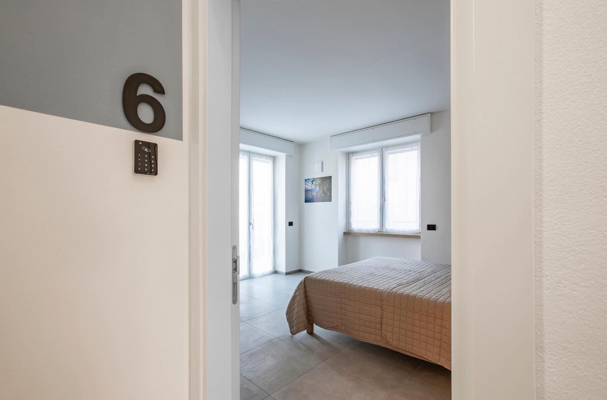 La Di Piazza Motta Bed & Breakfast Albese Con Cassano