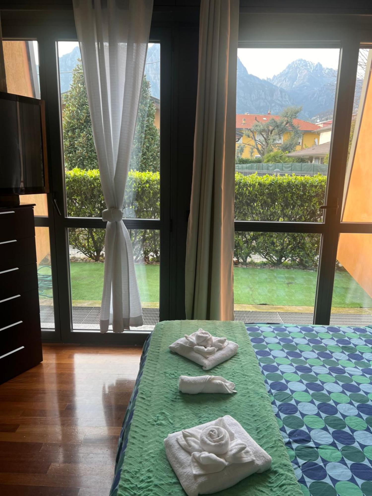 Bed & Breakfast Resilienza - Privata Con Bagno Lecco