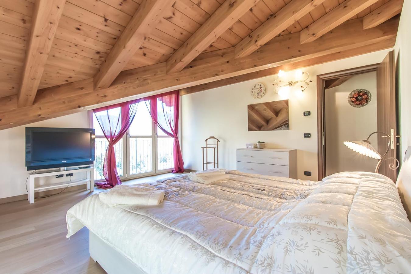 Tulipani 11 - Tremezzina Apartment