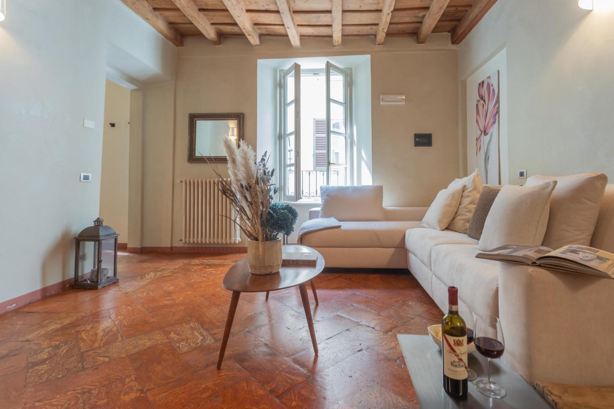 Pantero By Rent Como