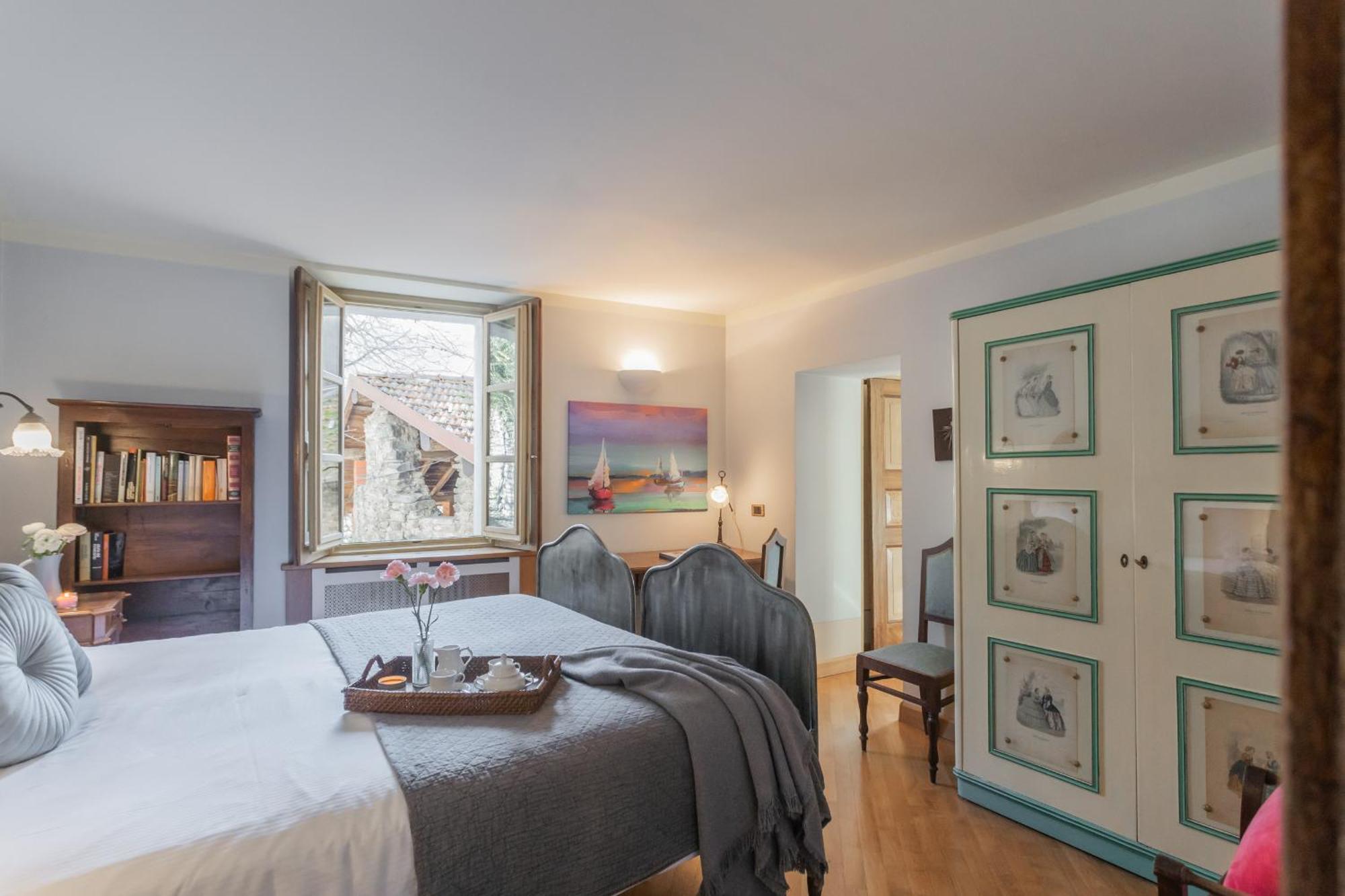 Torre Di Palanzo With Magnificent View By Rent Villa Faggeto Lario