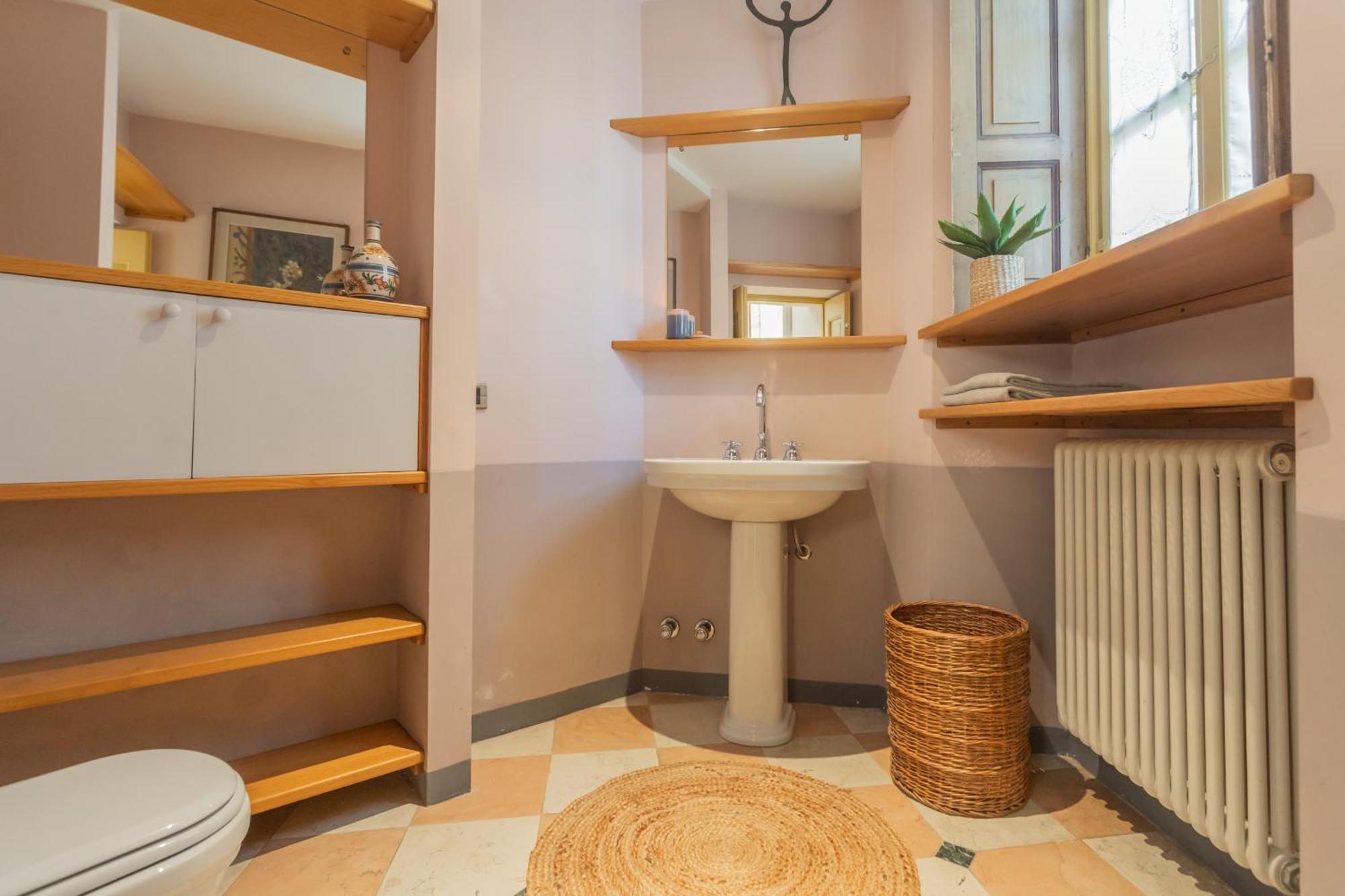 Torre Di Palanzo With Magnificent View By Rent Villa