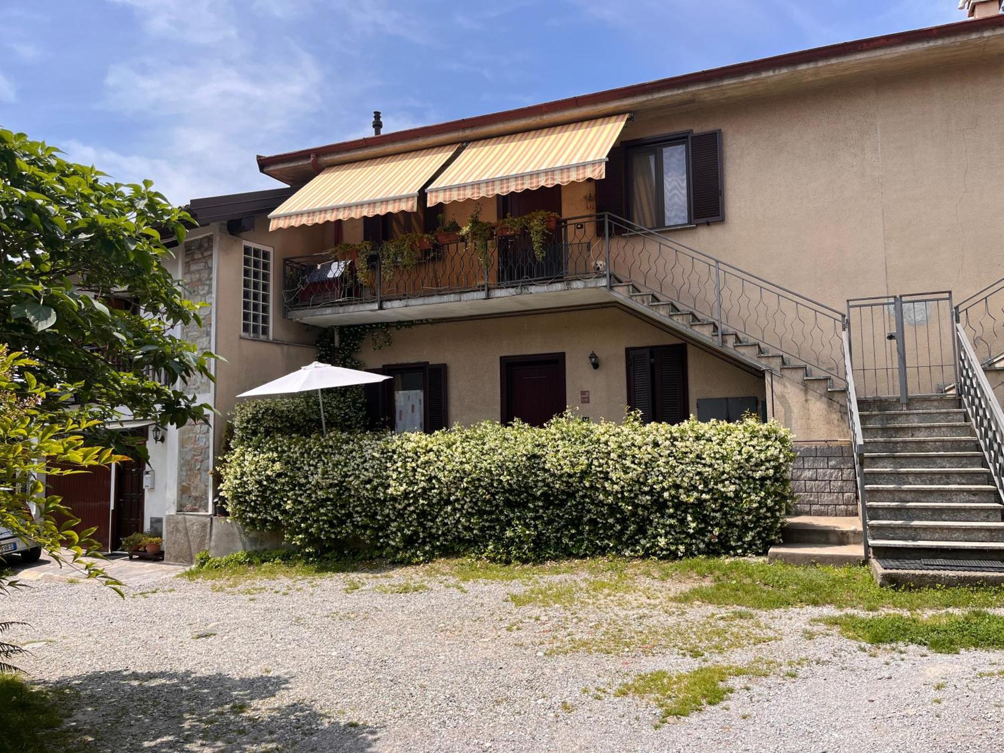 Il Cortile Single & Double In No Como