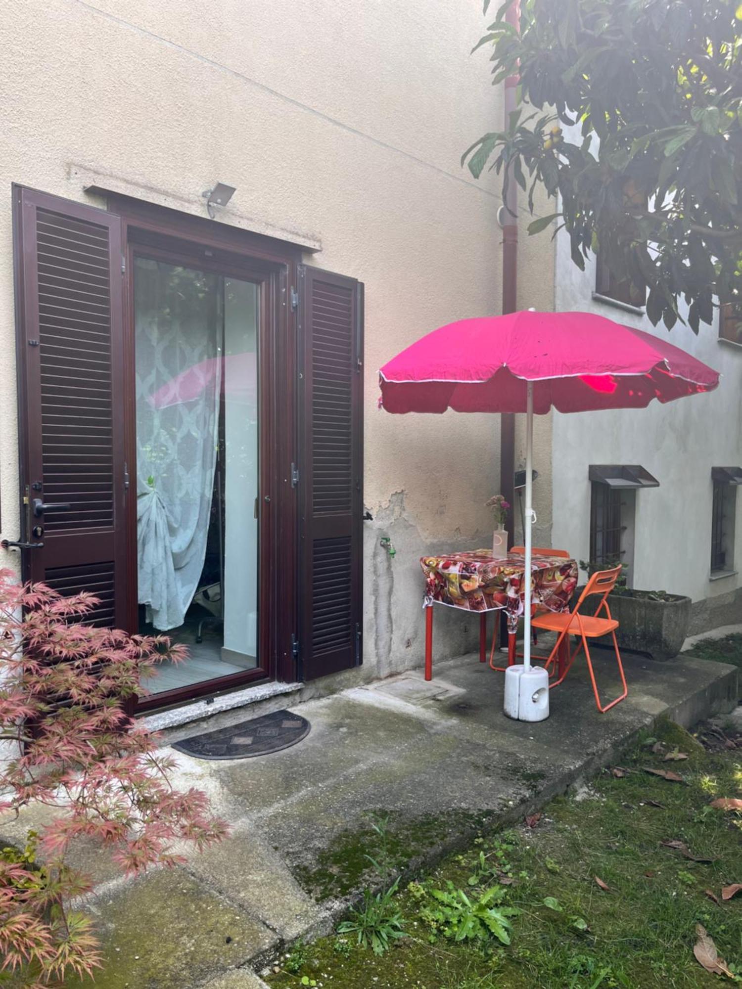 Il Cortile Single & Double In No *