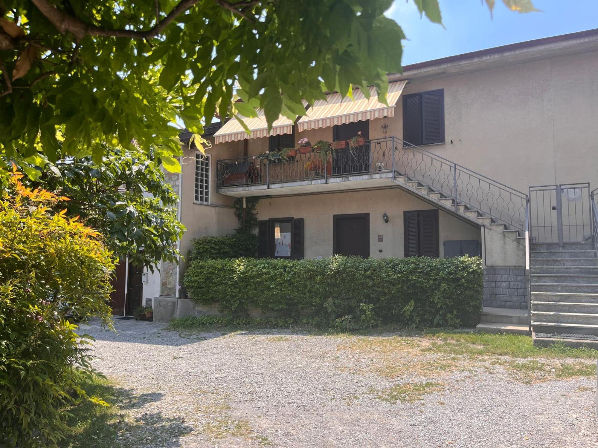 Il Cortile Single & Double In No Como