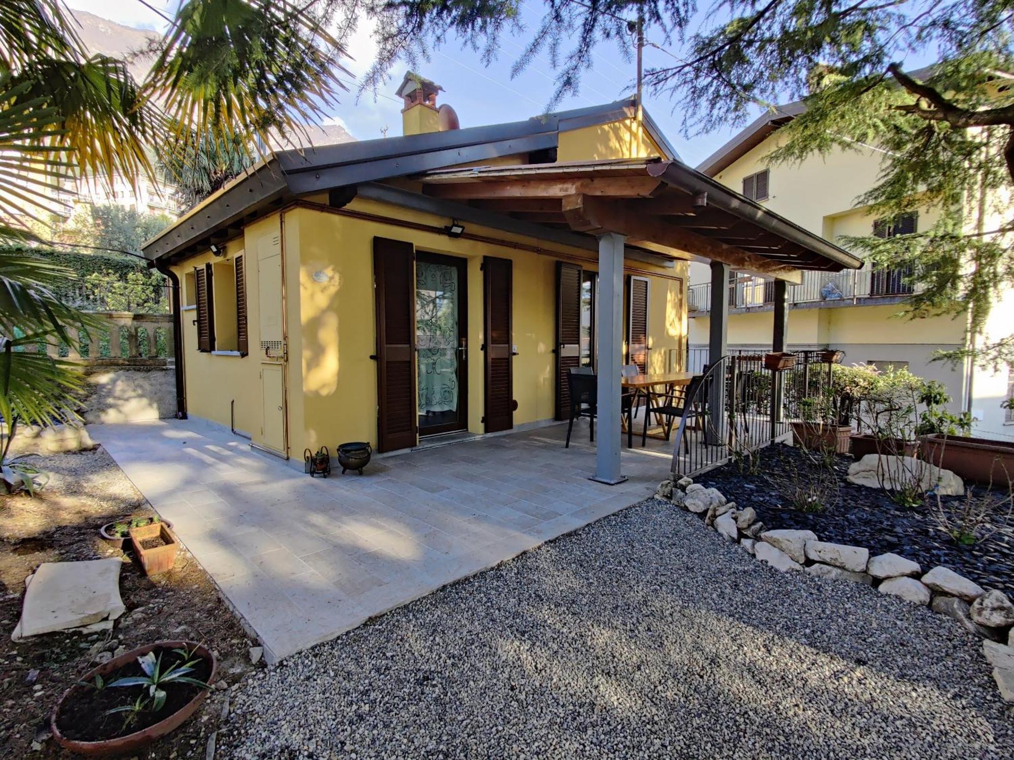 Laura Bed & Breakfast