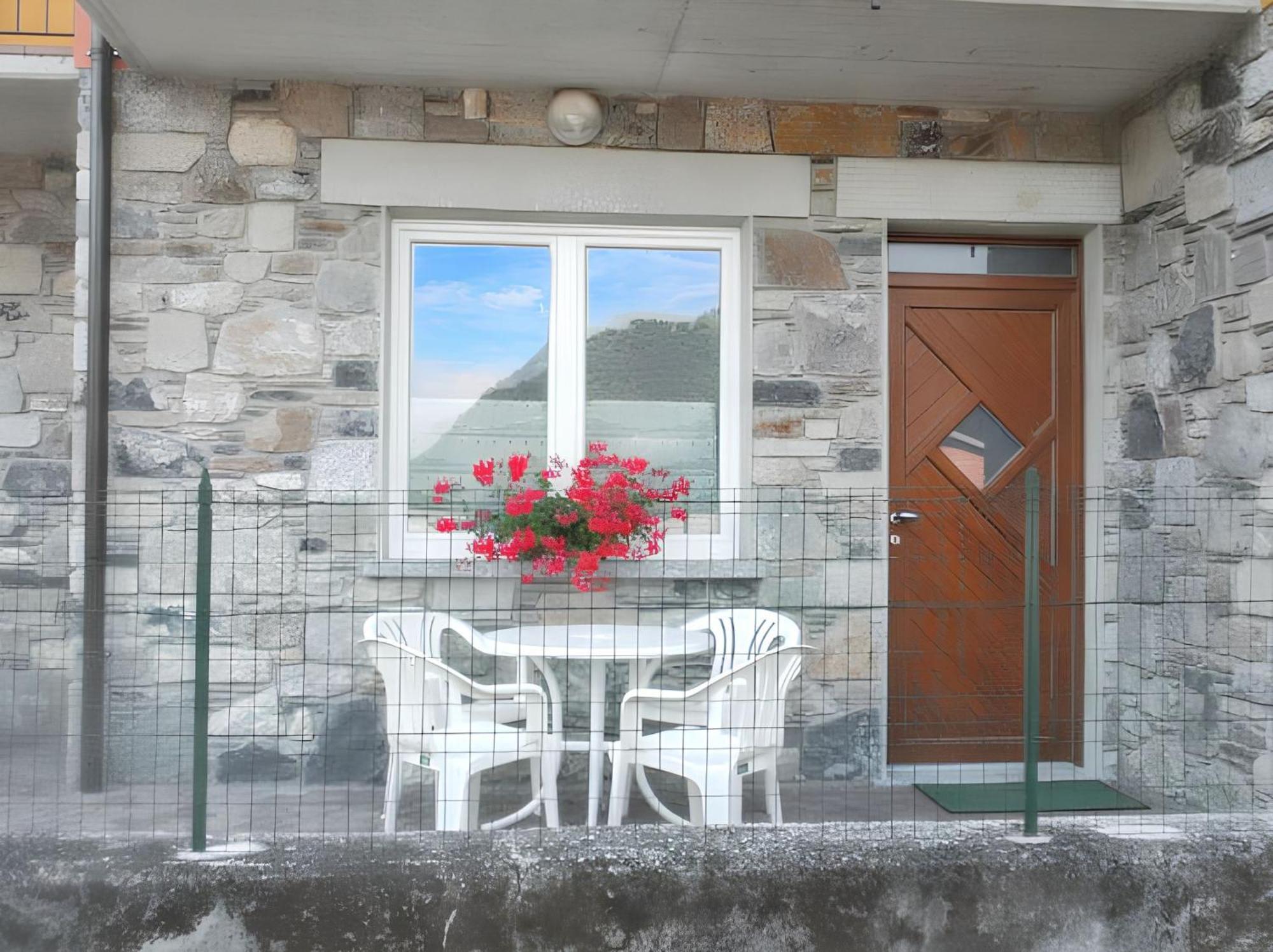 Apartment Cosy With Panoramic View In Livo 70 M² Terrace Livo (Lombardy)