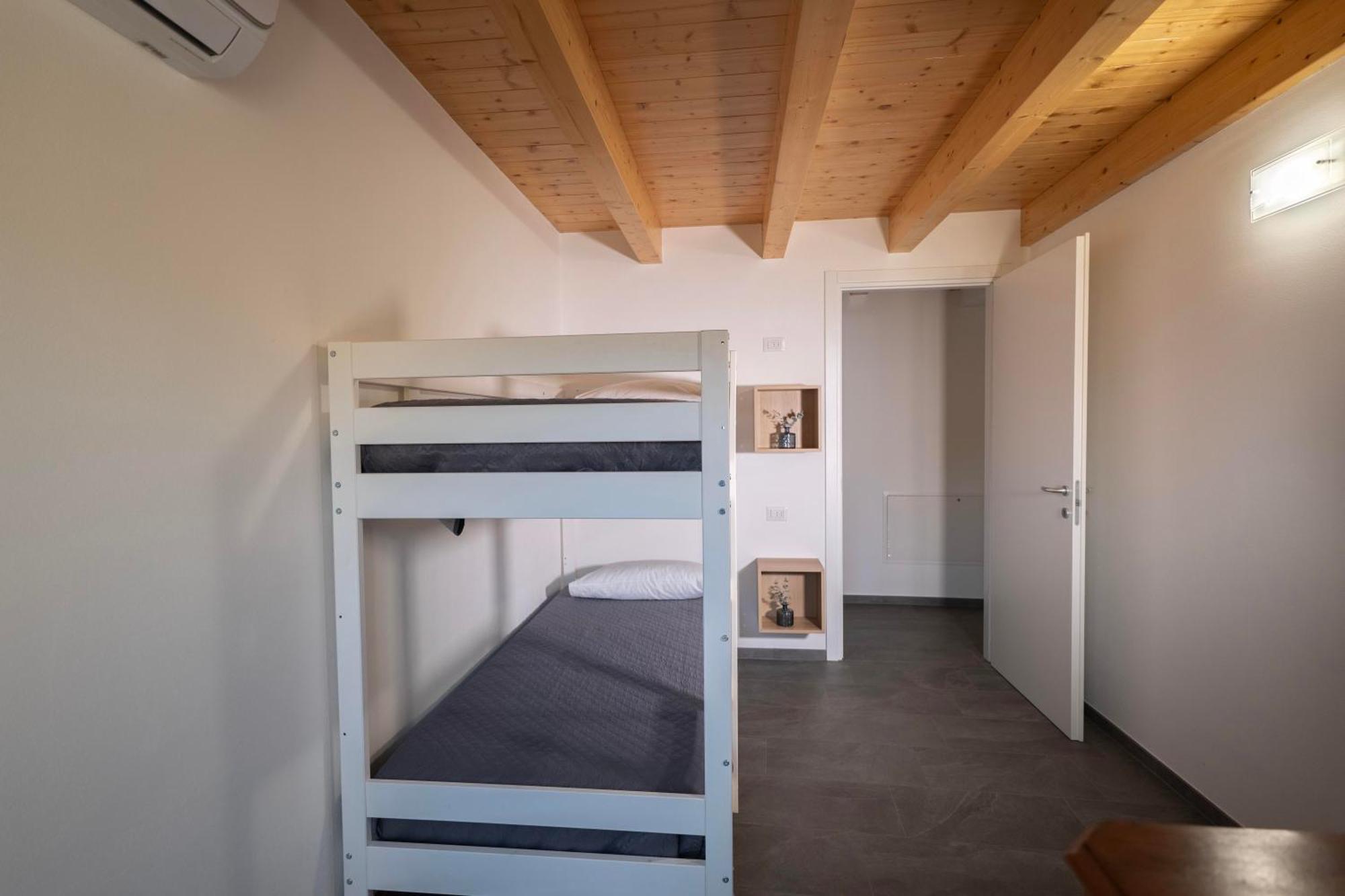 Delfina Terrazzo 013239-cni-00132 * Vercana