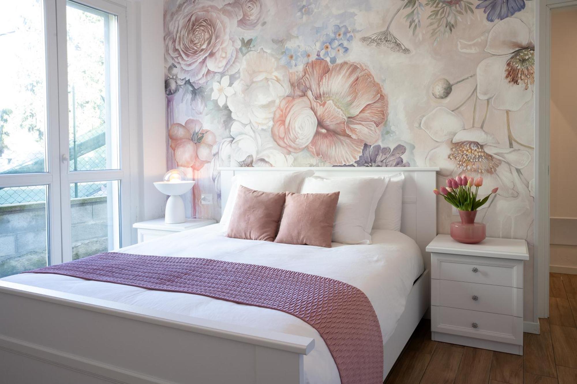 Lora Rose ,free Parking, Self Check In,2 * Como