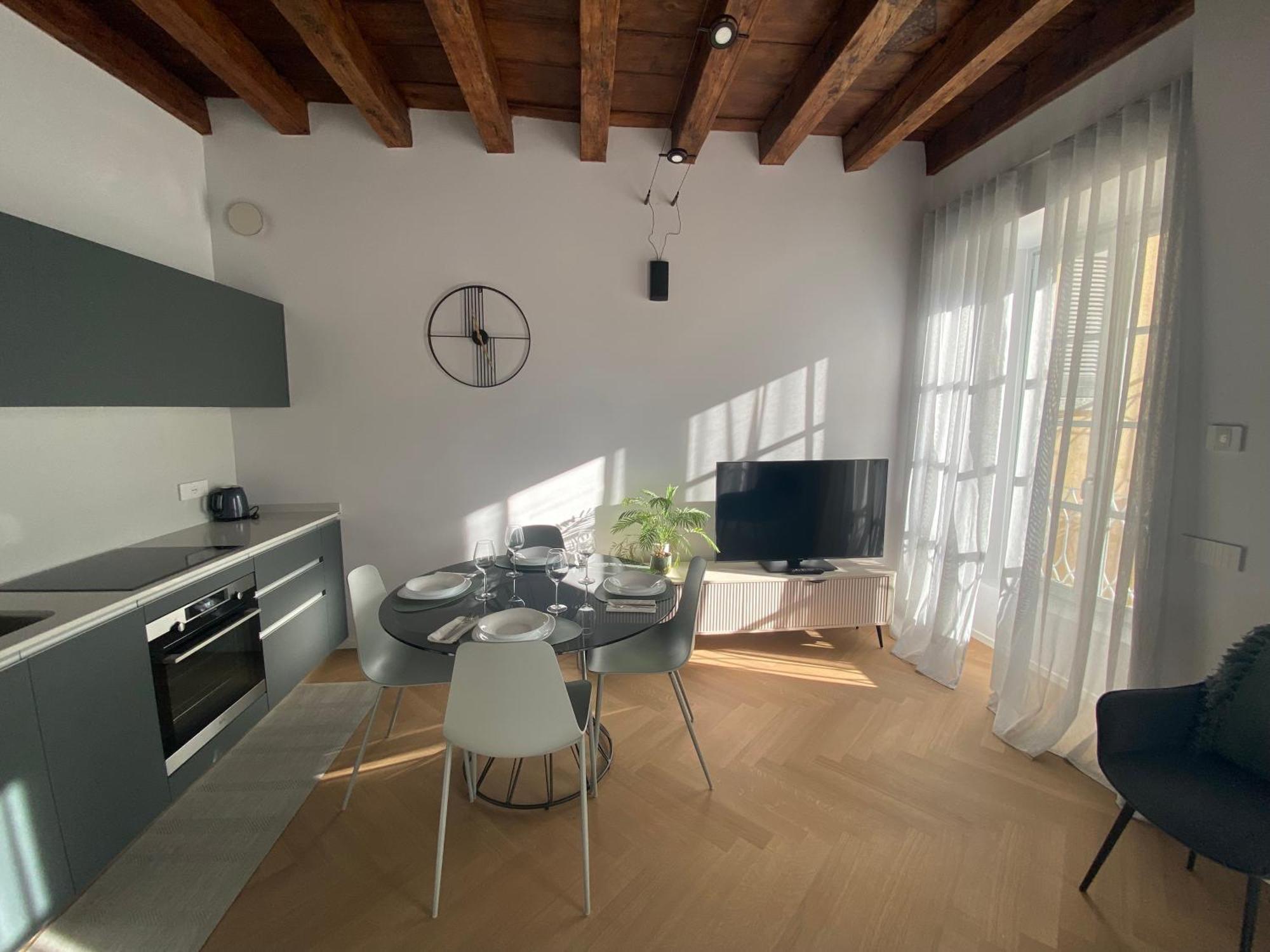 Apartment Luca's Luxury Flat In Palazzo Diaz - Center *