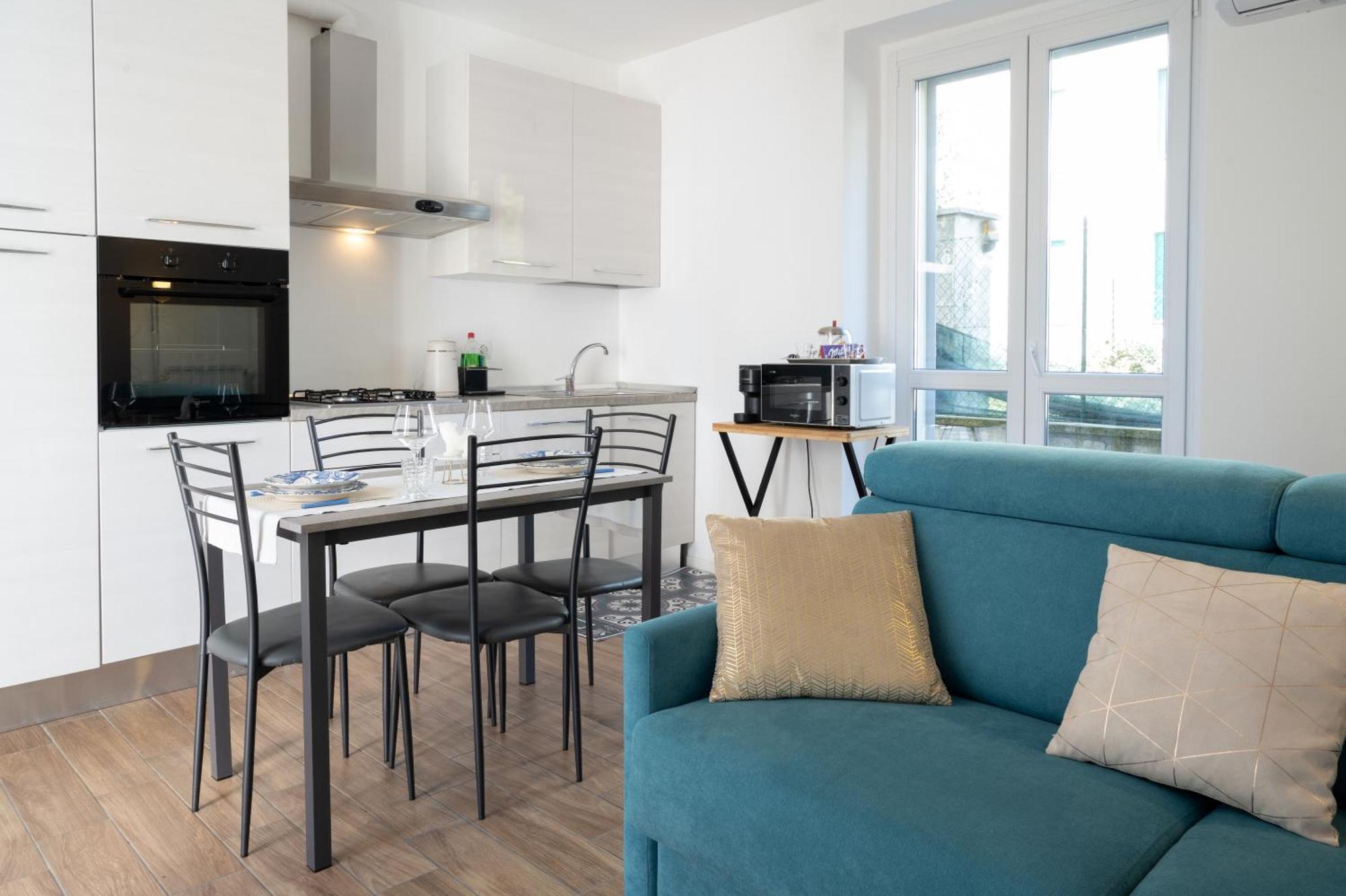 Lora Apartment,free Private Parking, Self Check In,1 *