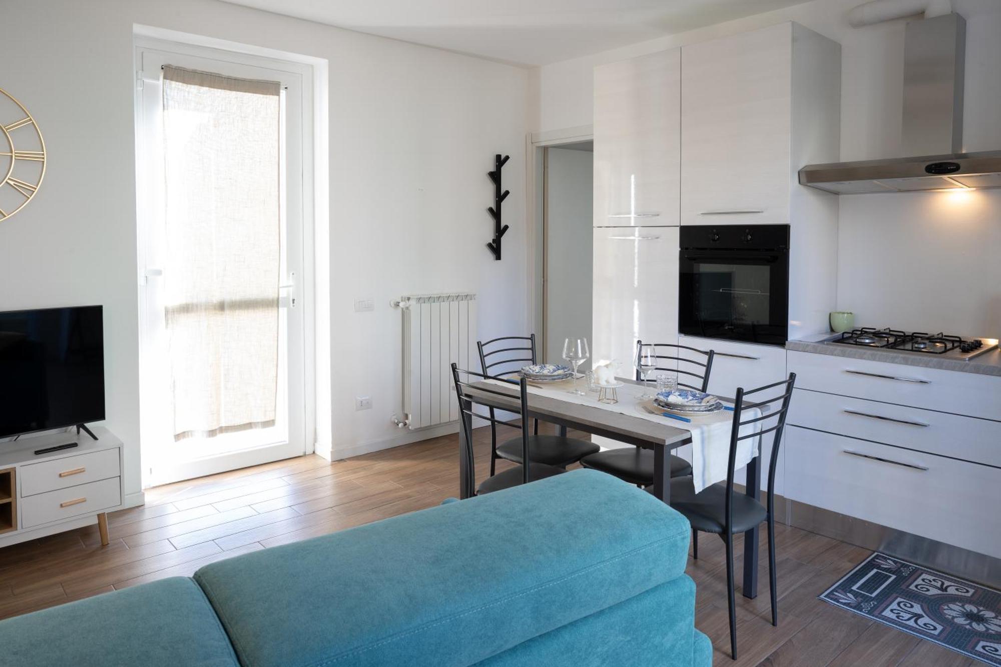 Lora Apartment,free Private Parking, Self Check In,1
