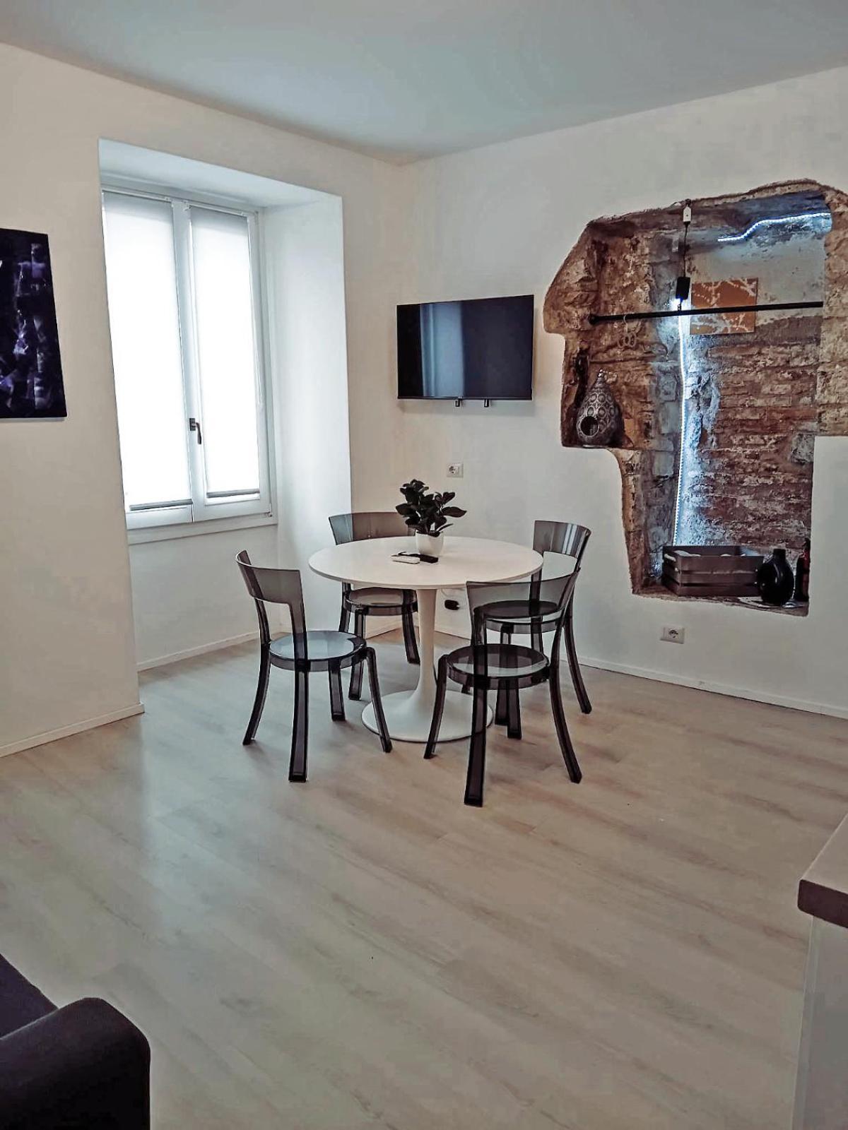 History Luxury By Revenue House