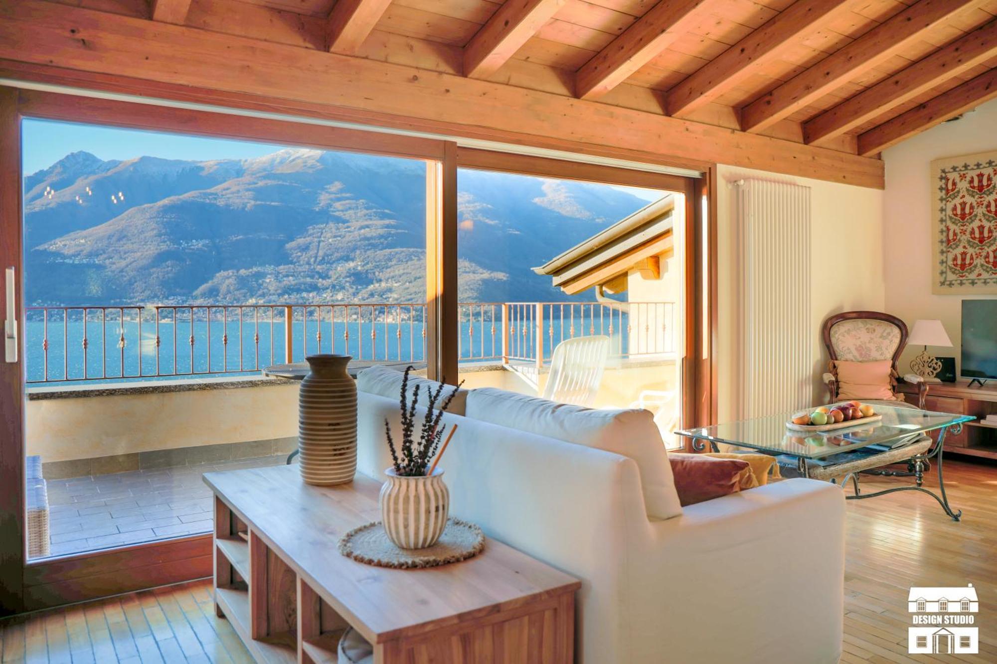 Grabbia 12 By Design