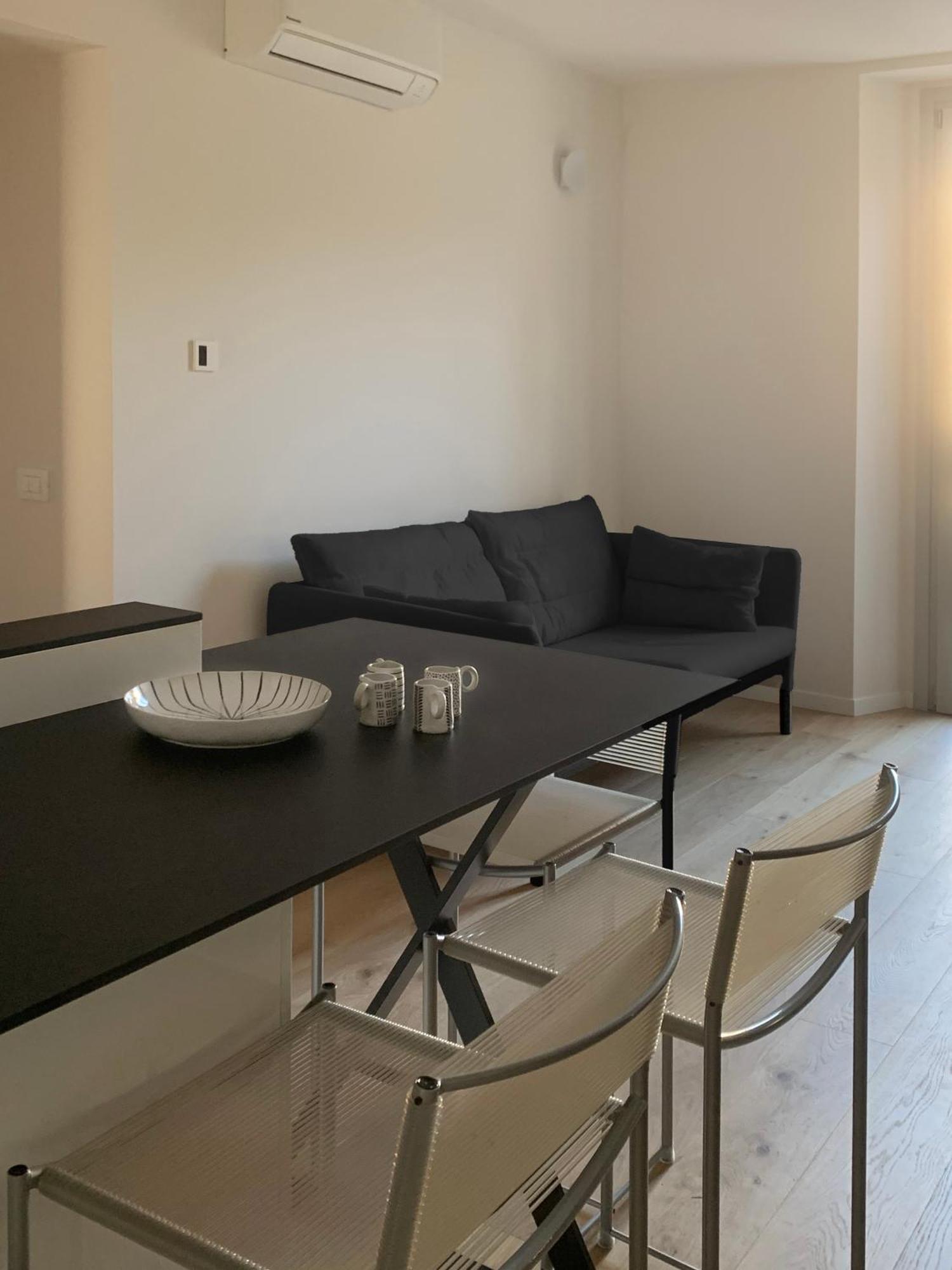 Spazio Perlasca 2 -