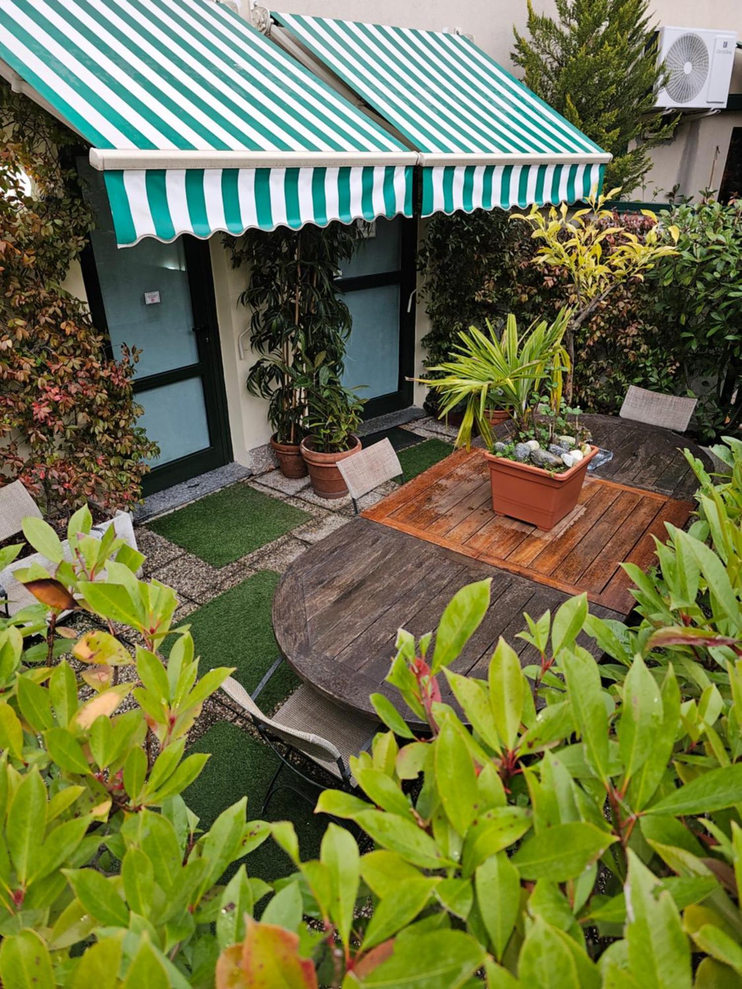 Victoria Royal Garden Aparthotel Como