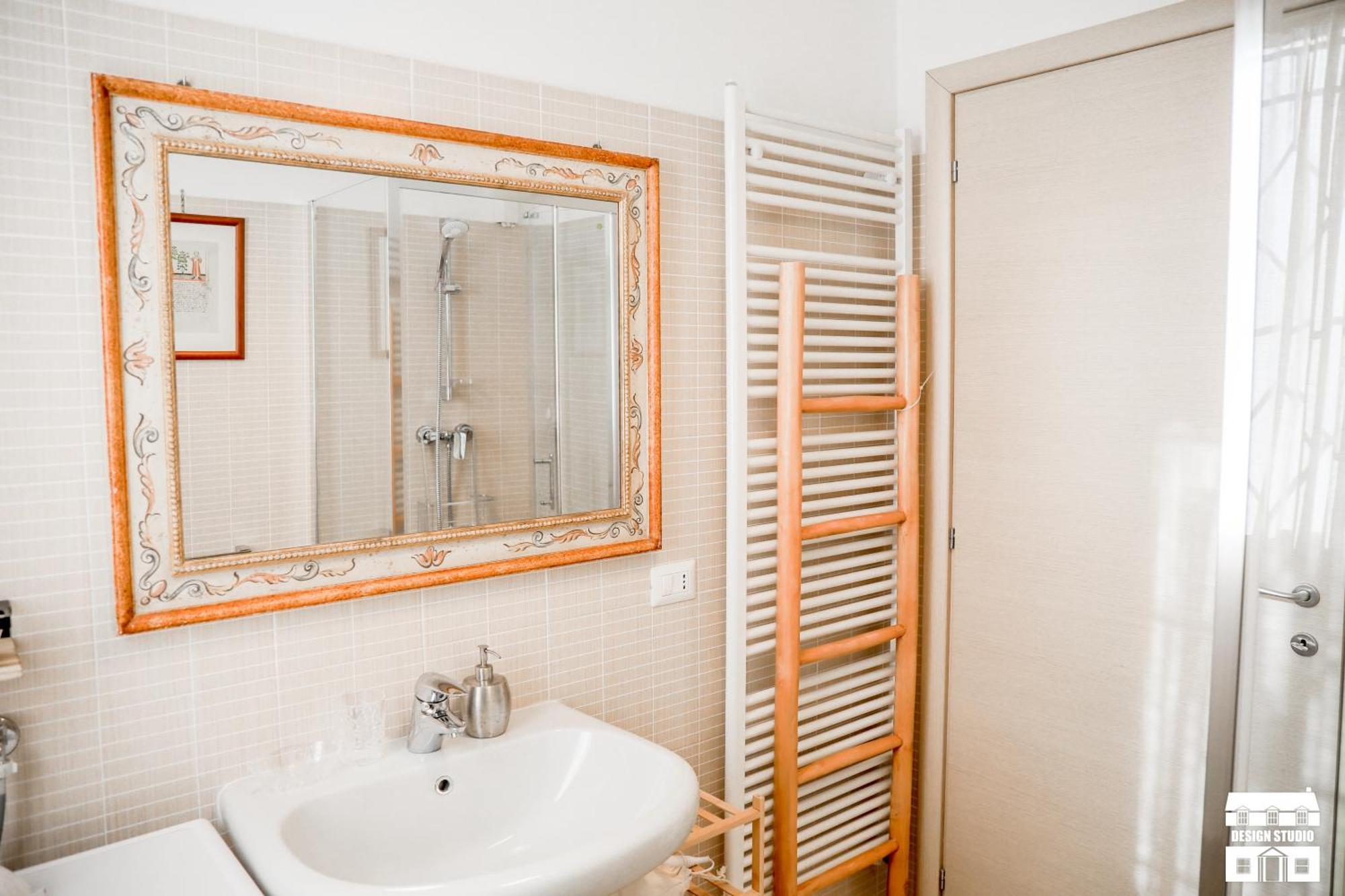Grabbia 6 By Design Apartment