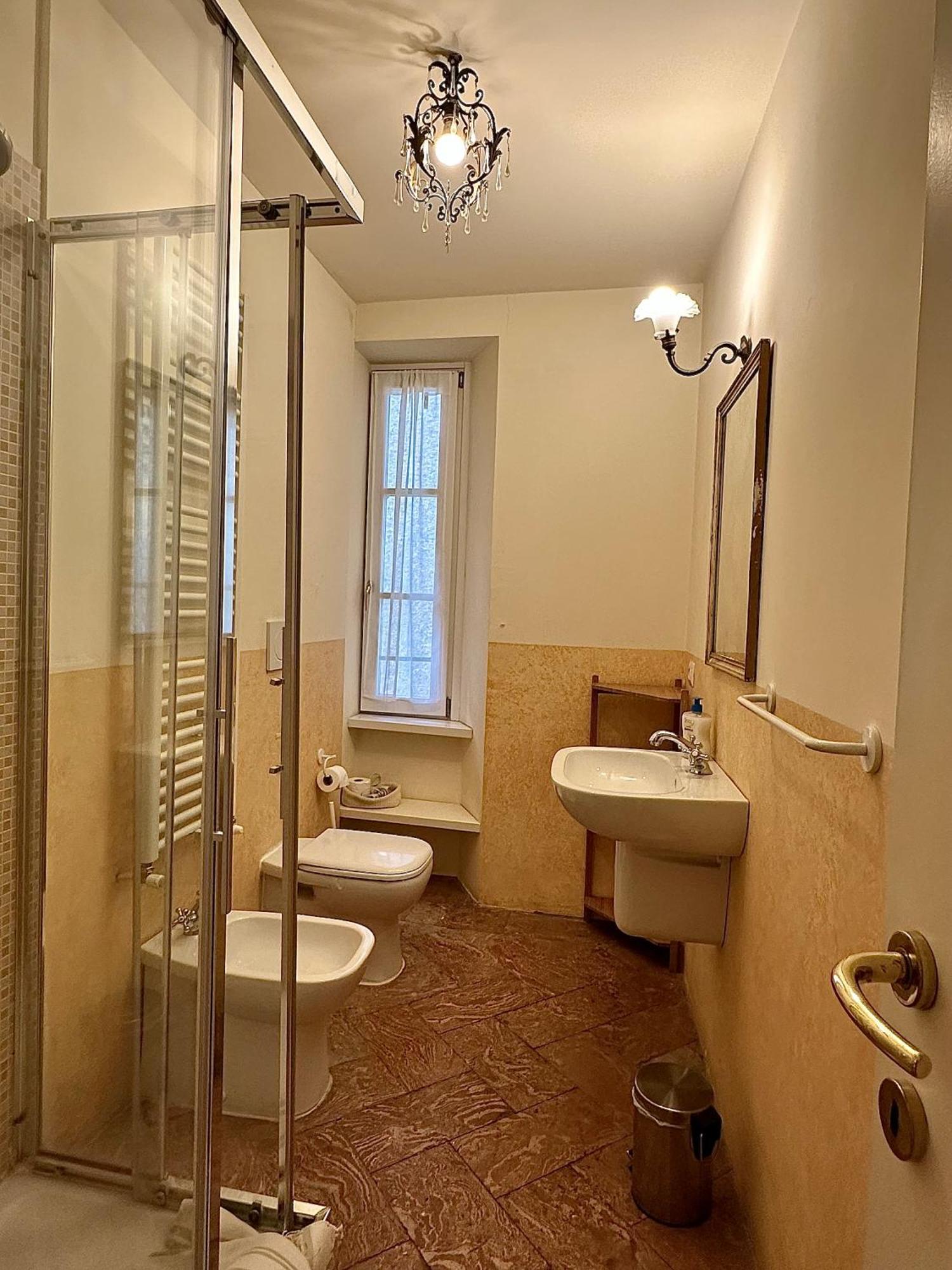 Corti Lakeview