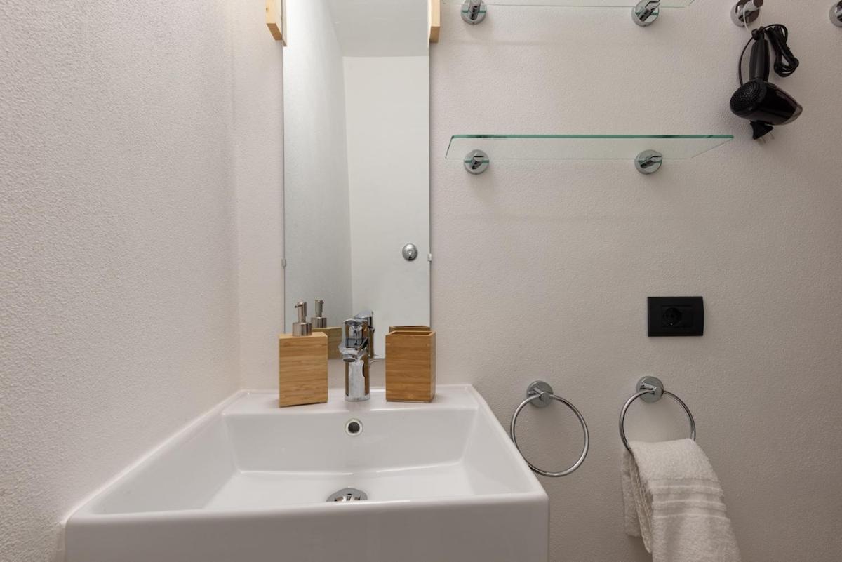 Tiny Loft With Jacuzzi * Bellano