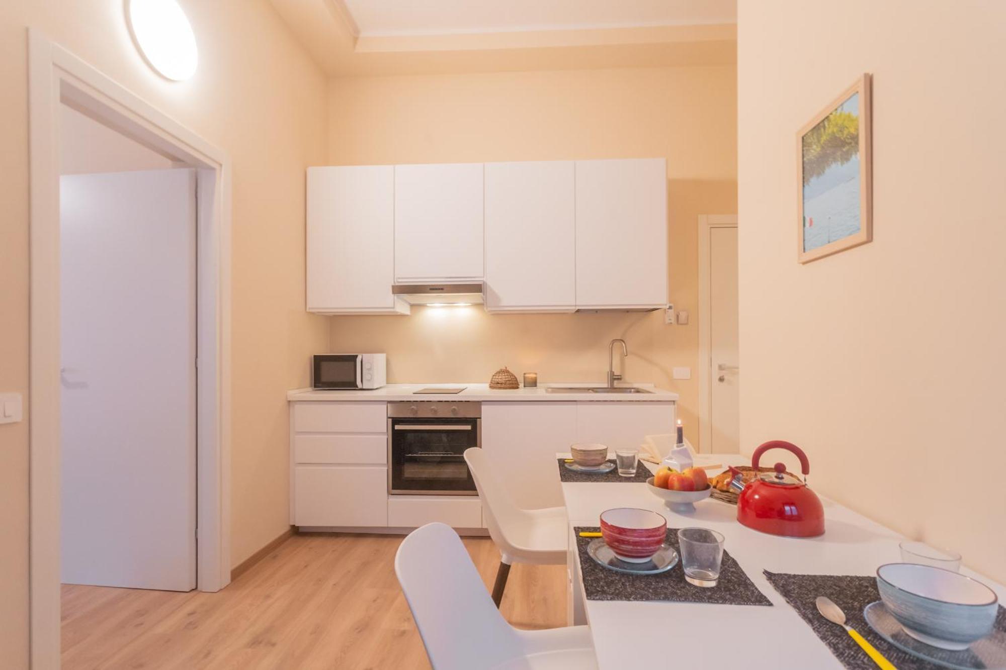Simar Nearby S G Train Station By Rent Como