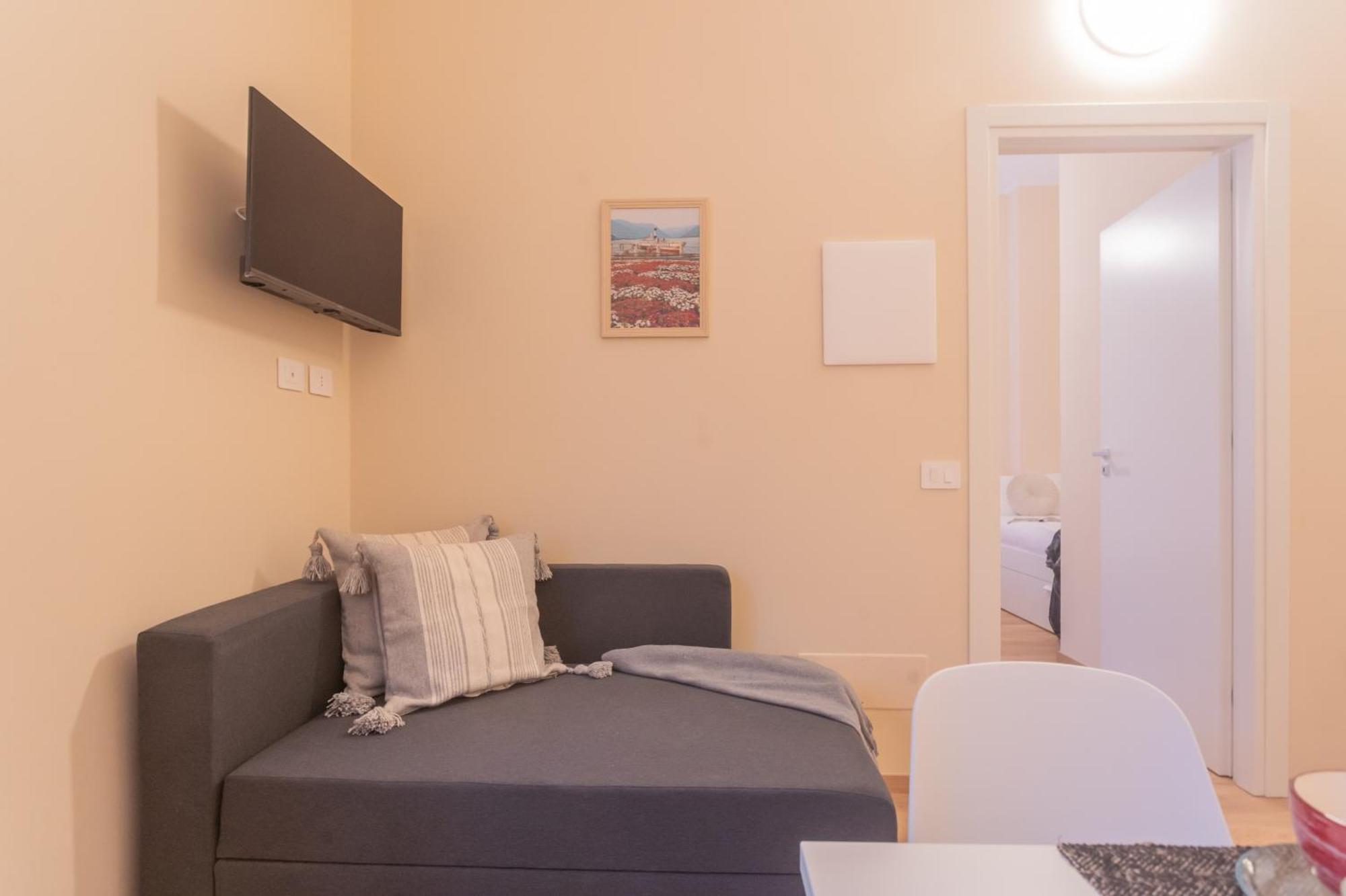 Simar Nearby S G Train Station By Rent Apartment *