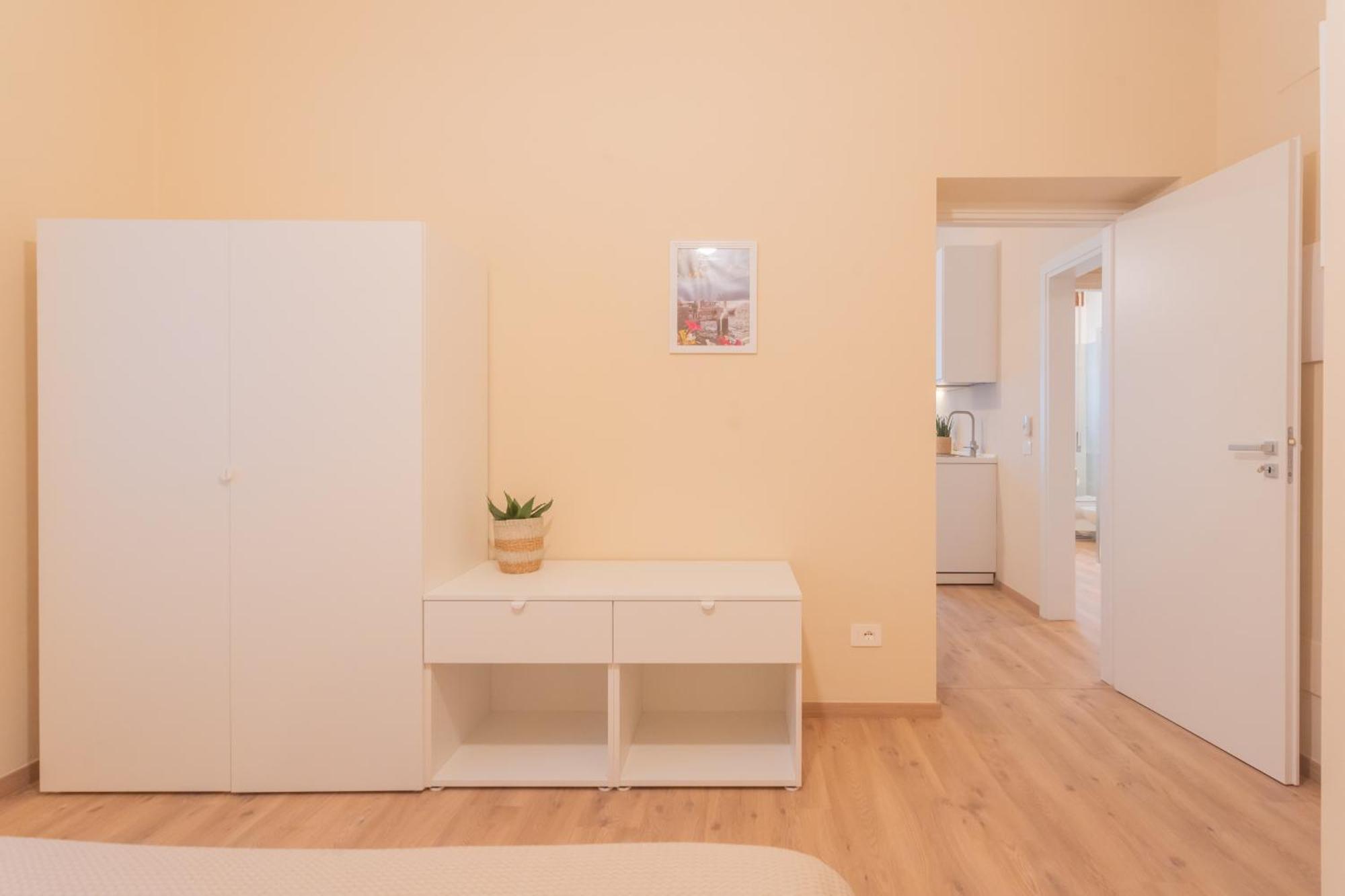 Apartment Simar Nearby S G Train Station By Rent *