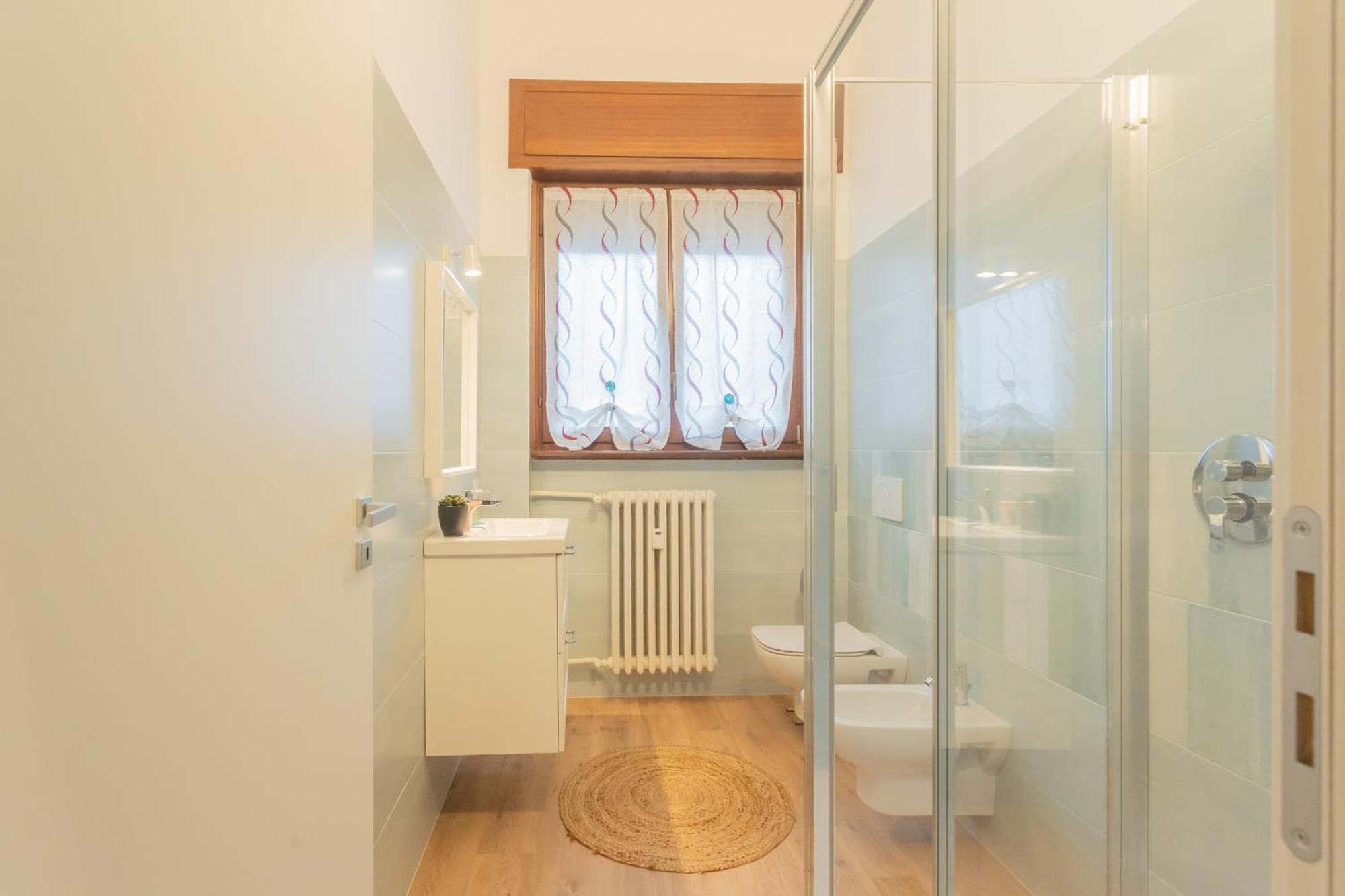 Simar Nearby S G Train Station By Rent Como