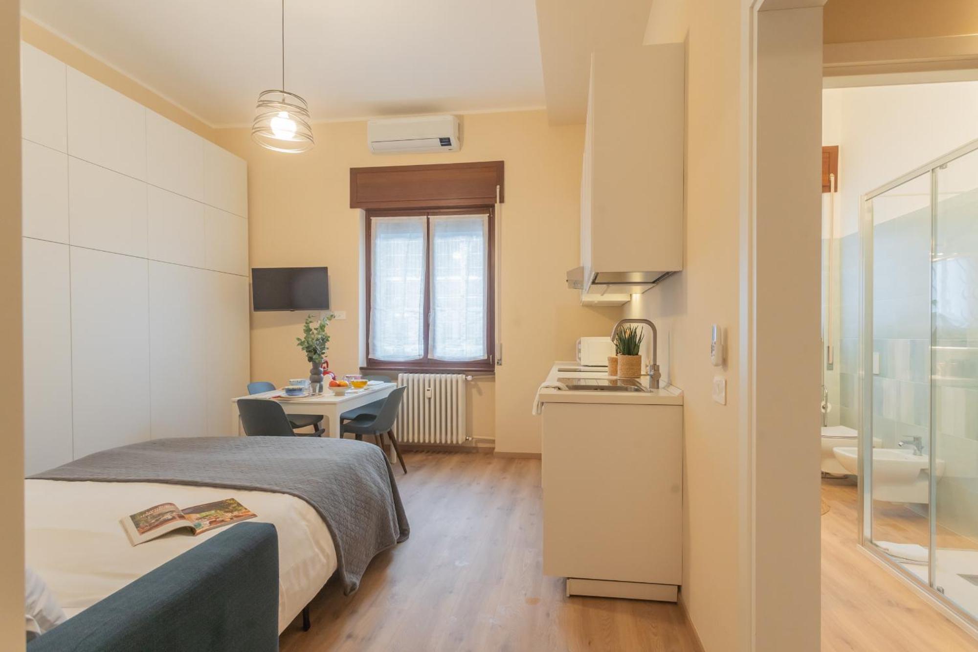 Simar Nearby S G Train Station By Rent *