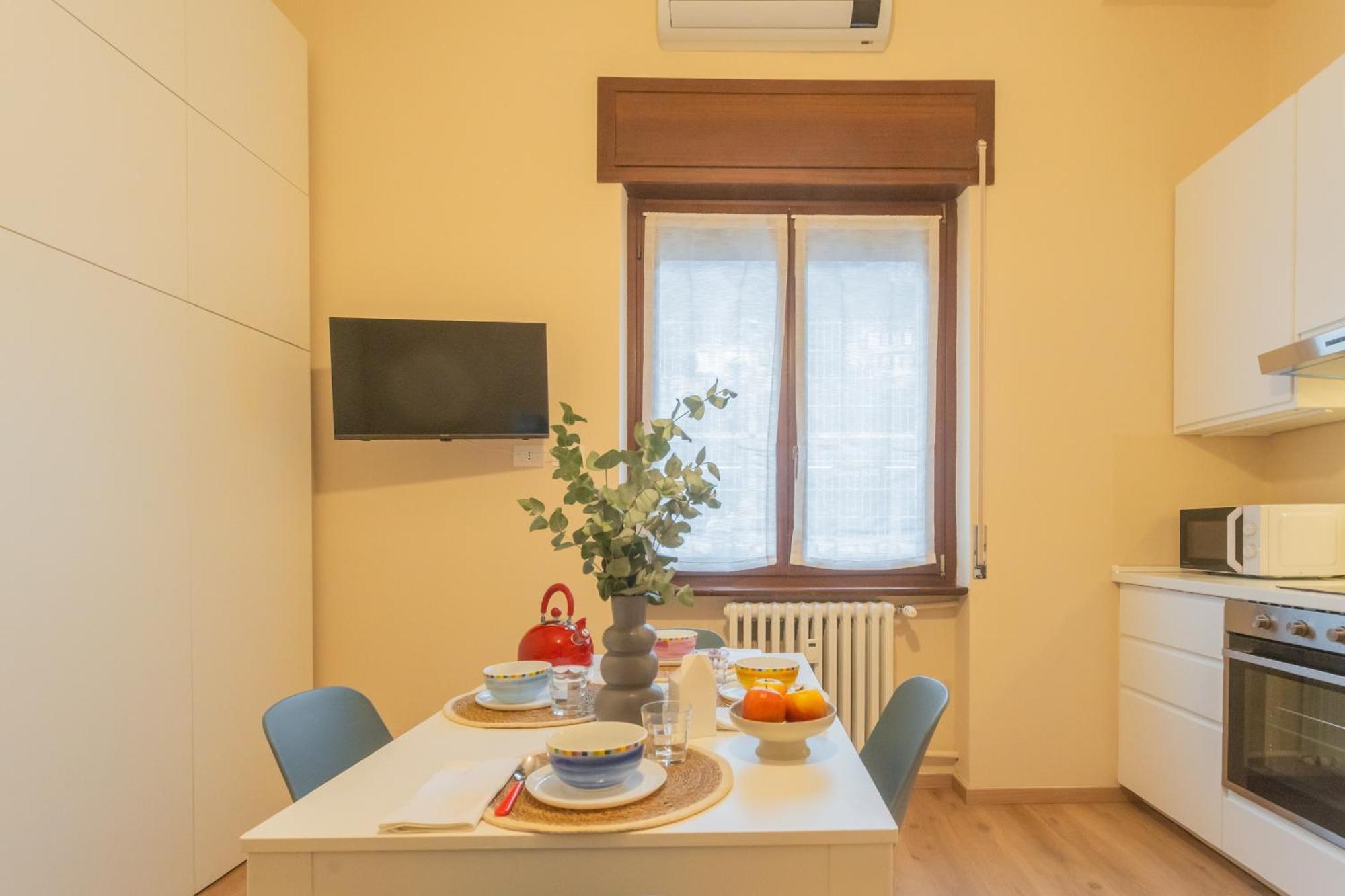 Simar Nearby S G Train Station By Rent Como