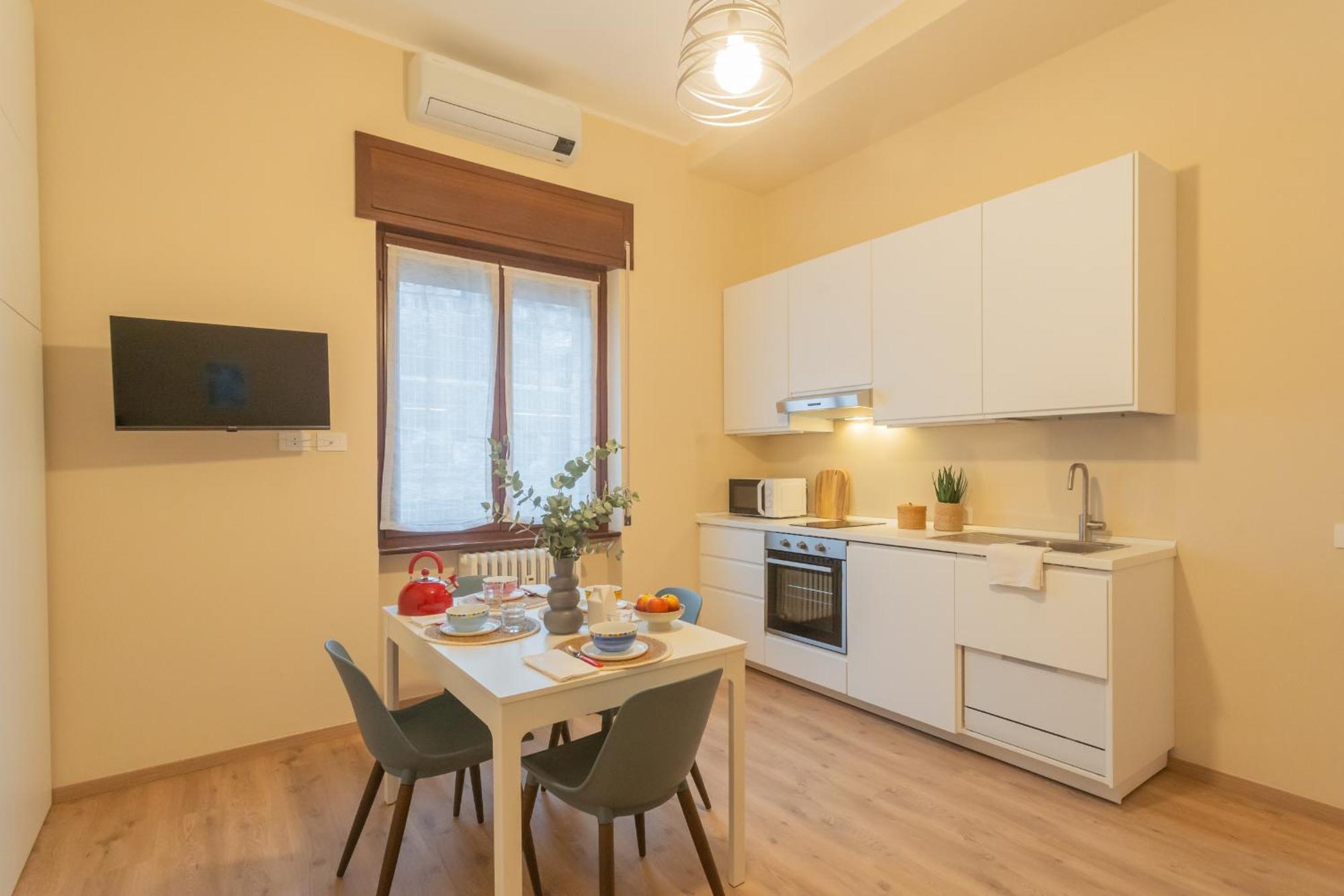 Simar Nearby S G Train Station By Rent *