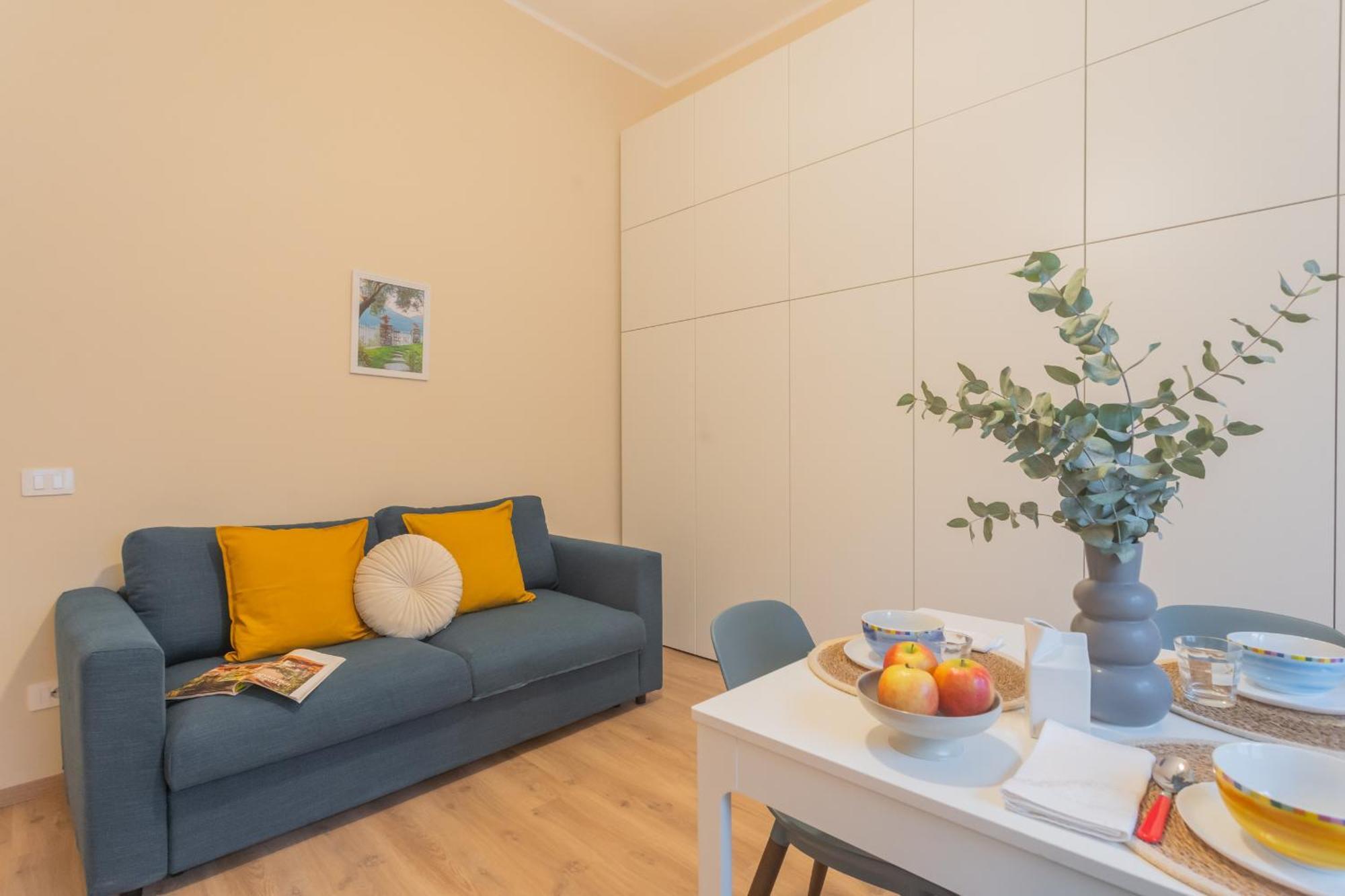 Simar Nearby S G Train Station By Rent Como