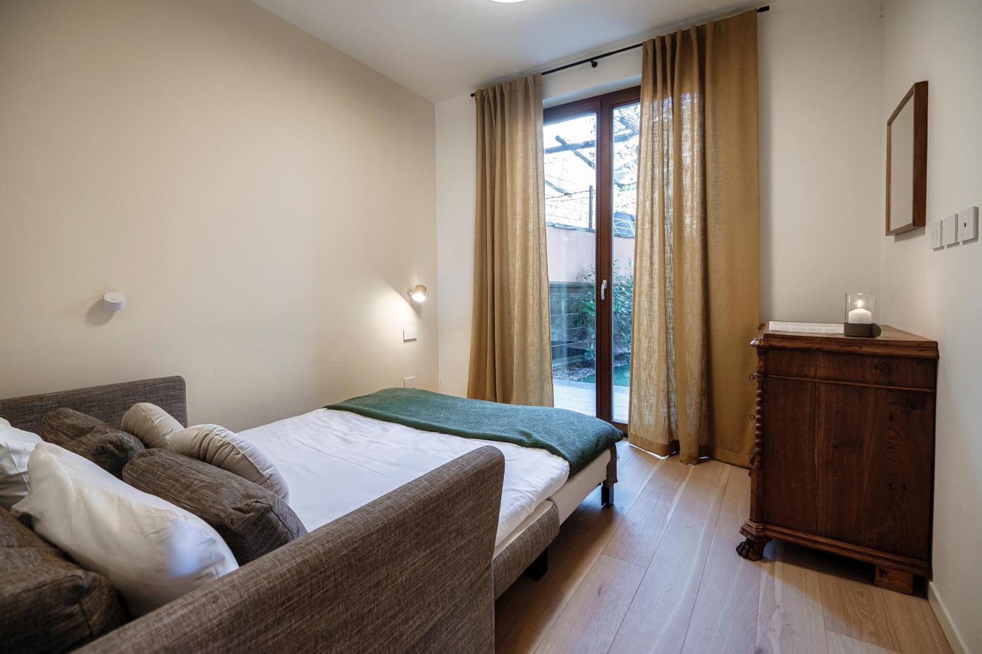Apartment Belsit - By Myhomeincomo