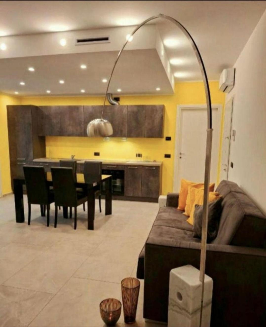 Apartment Casa Di Como. Como