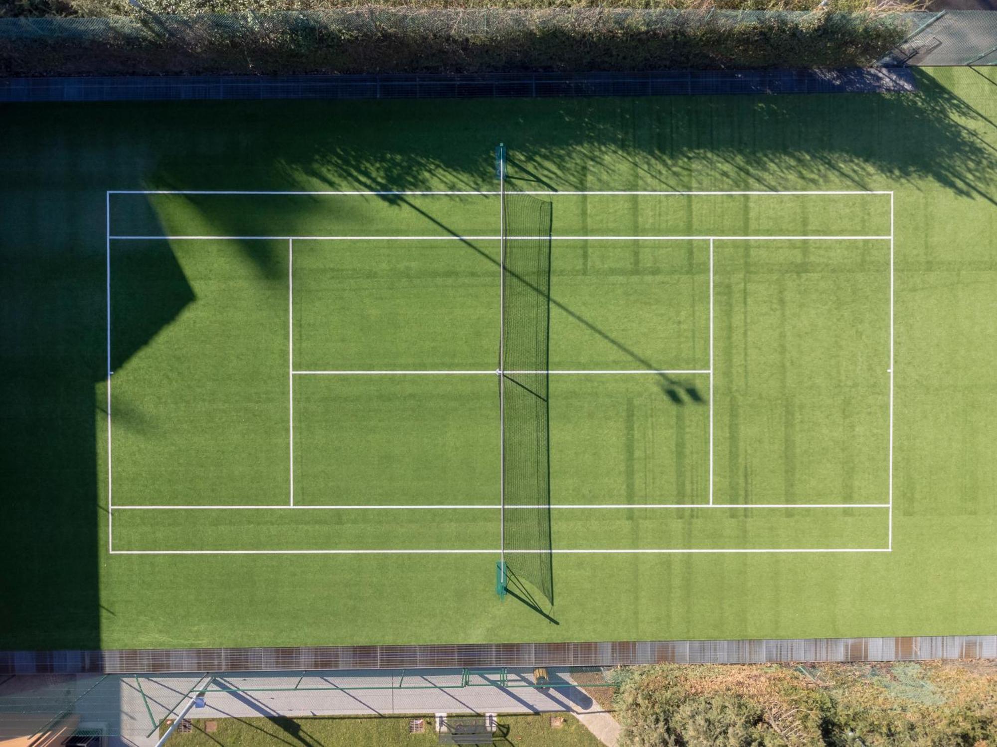 Alex's Luxury View Pool And Tennis Apartment