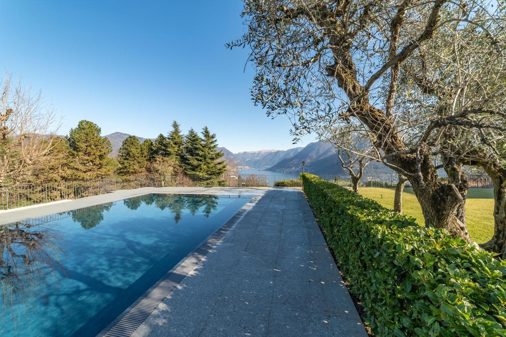 Alex's Luxury View Pool And Tennis