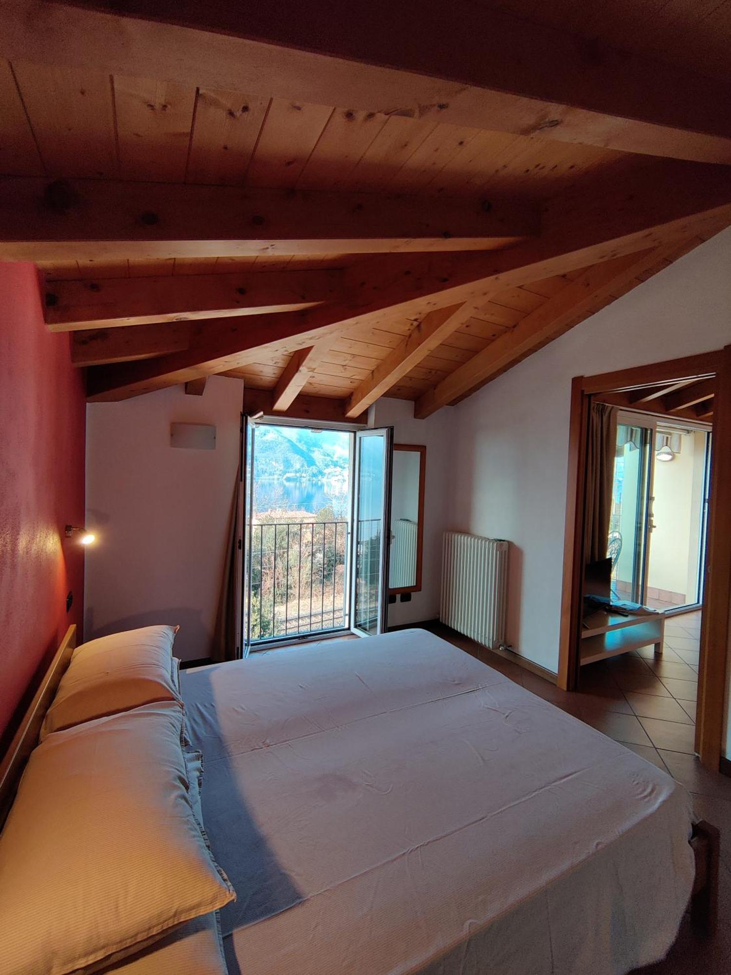 Mansarda Luce Di Apartment Lierna