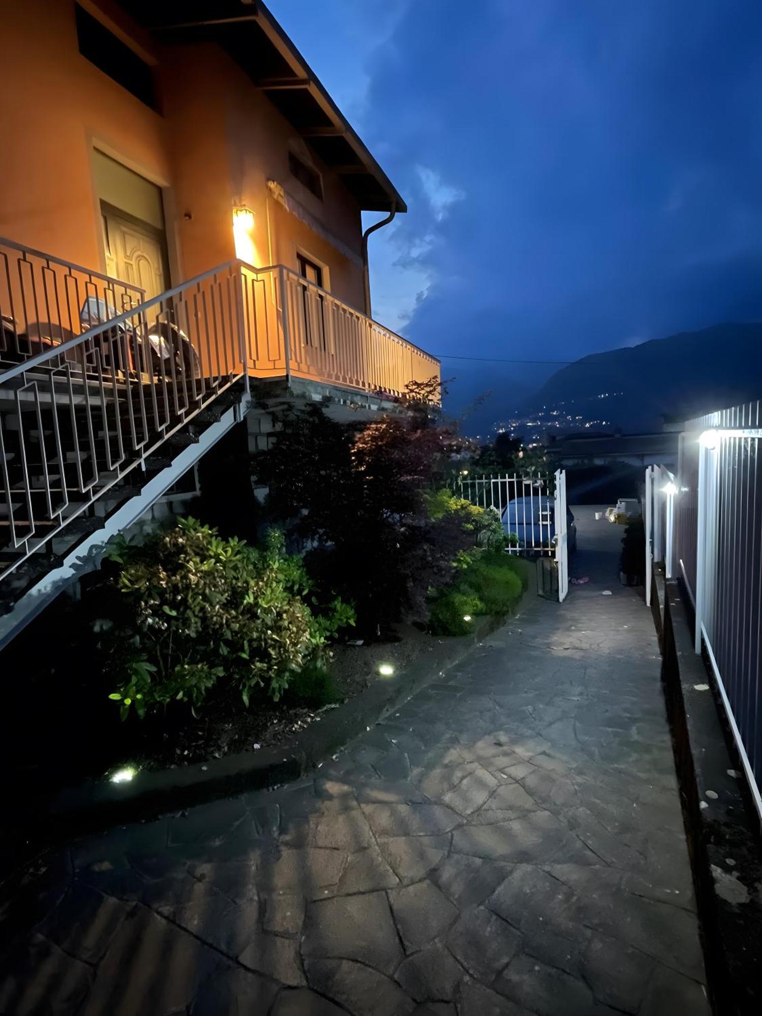 Como Lake Home Apartment