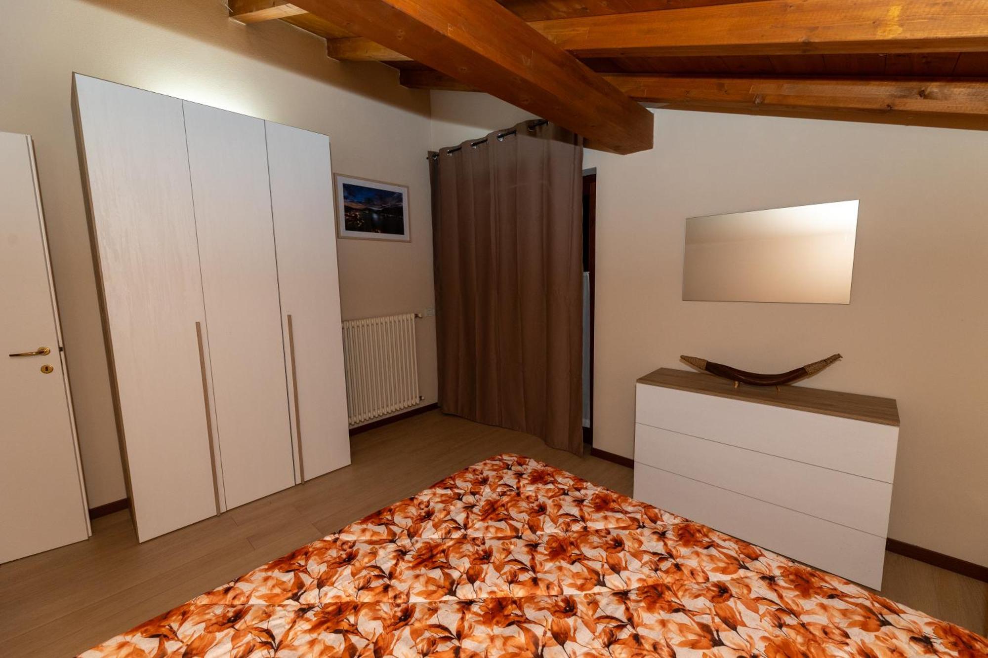 La Mansarda Sul Apartment *