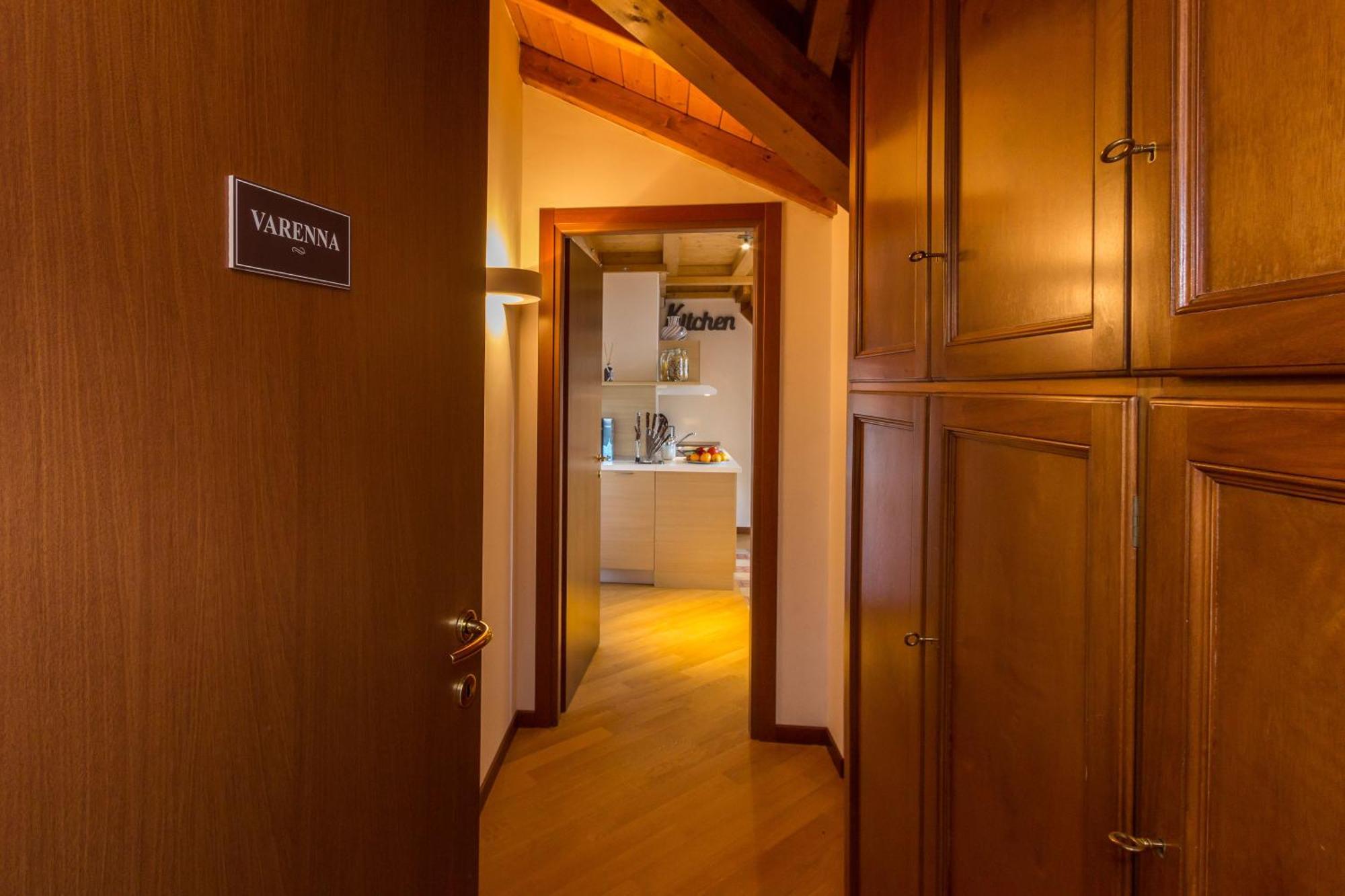 Apartment La *