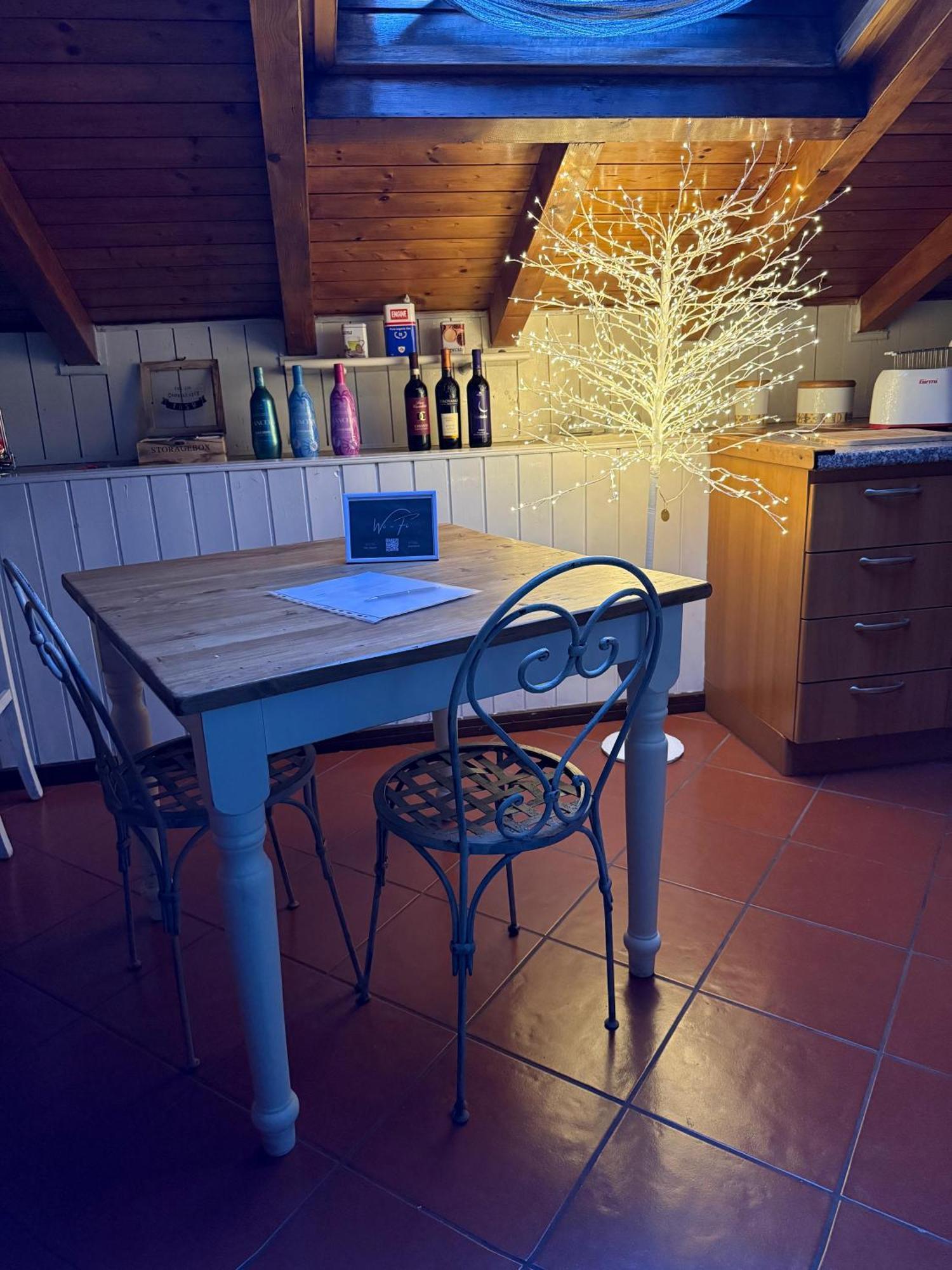Casa In Contrada: Cozy Flat In Old Town * Bellano