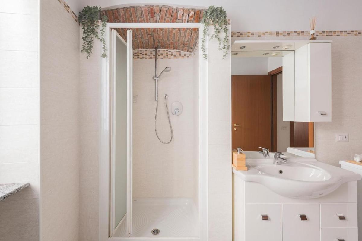 Apartment Astra-timeless Elegance In Center *