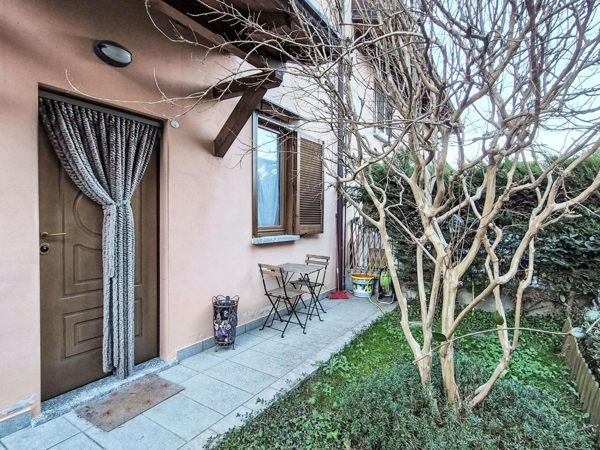 Flower Garden By Interhome * Carriola