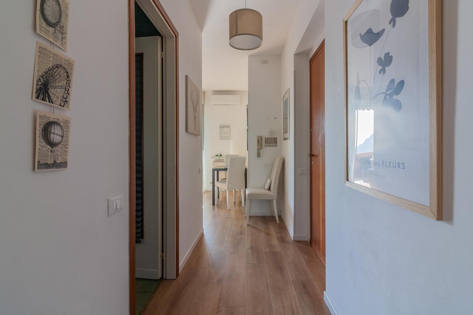 Roberta S Apartment *