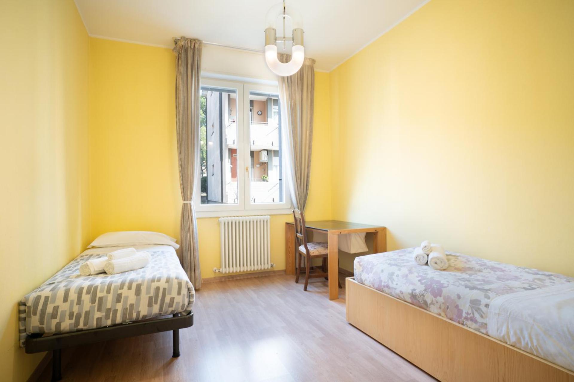 Spacious At Apartment