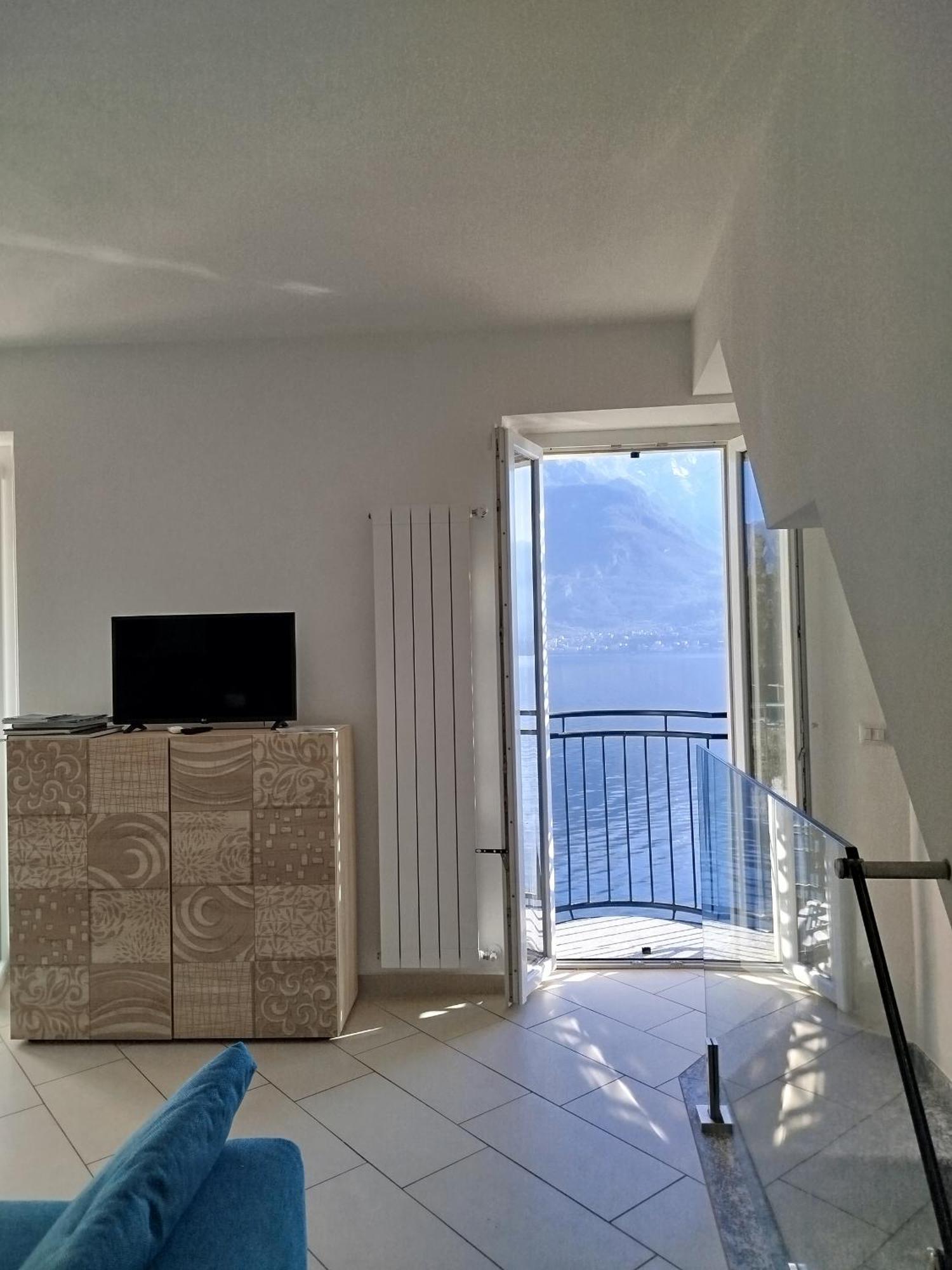 Domus Graziana - Front Apartment Oliveto Lario