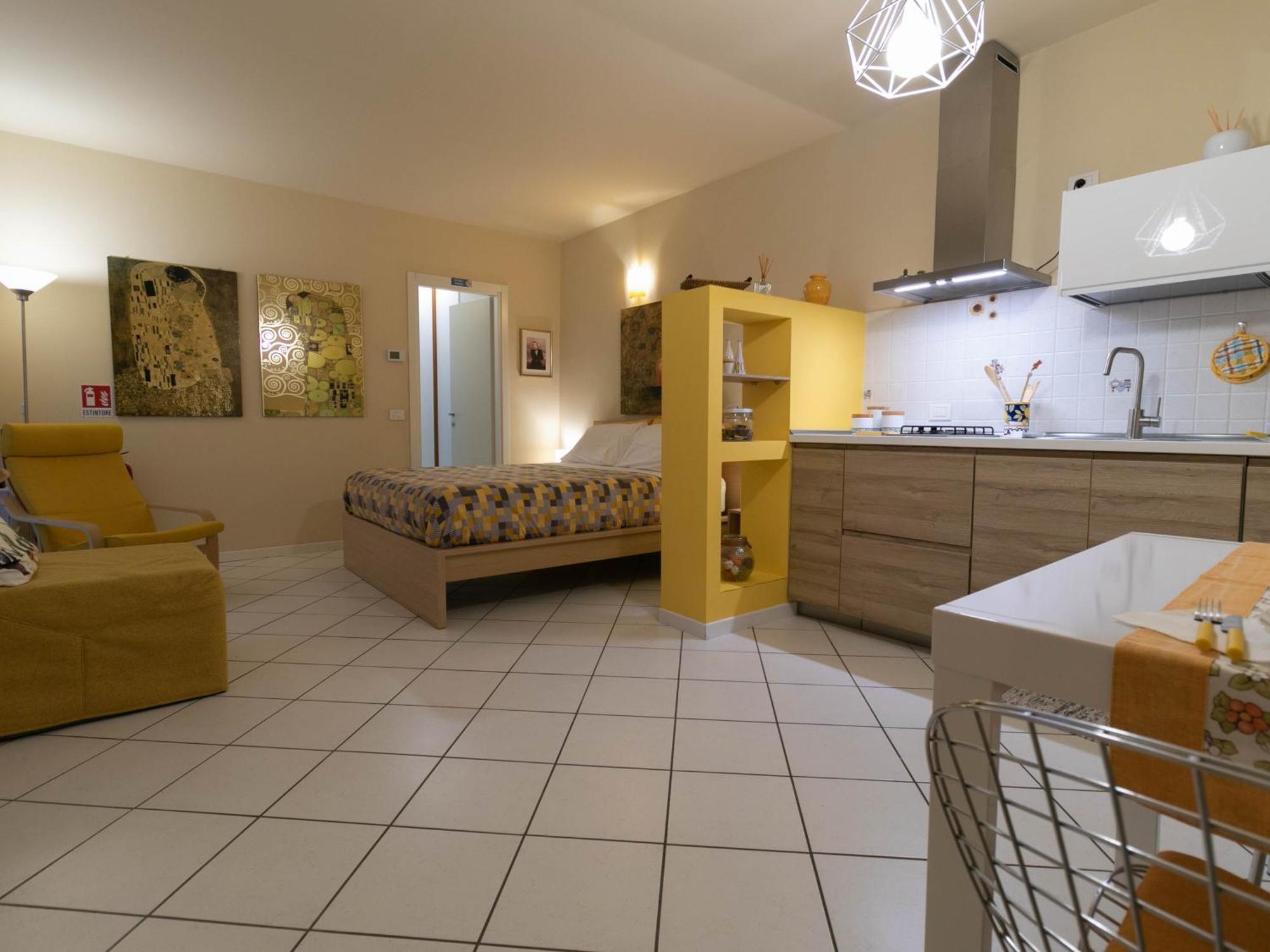Welcomely - Casa Lisander * Lecco