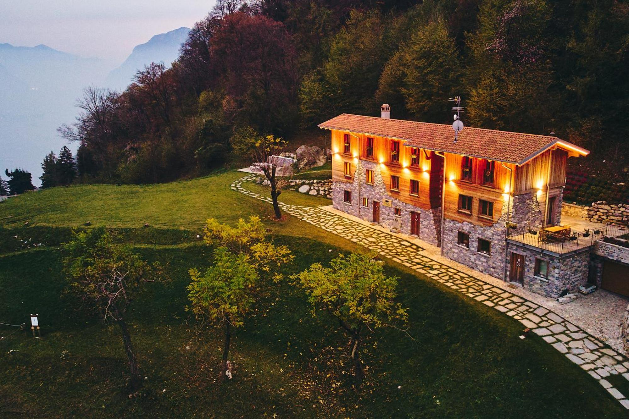 Chalet Treeb